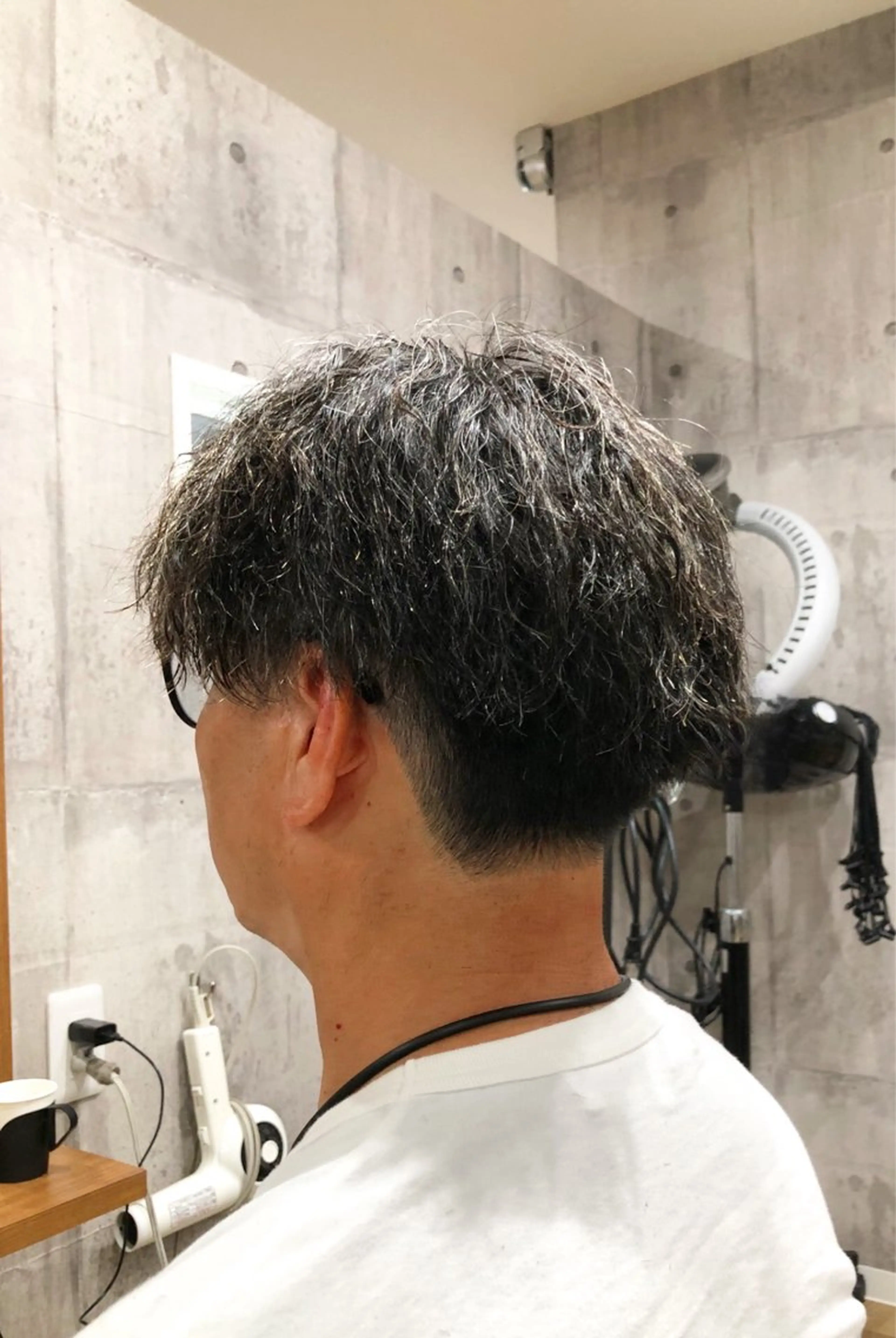 パーマ _WHITE＋ 南海難波店所属・射場 達也のヘアスタイル