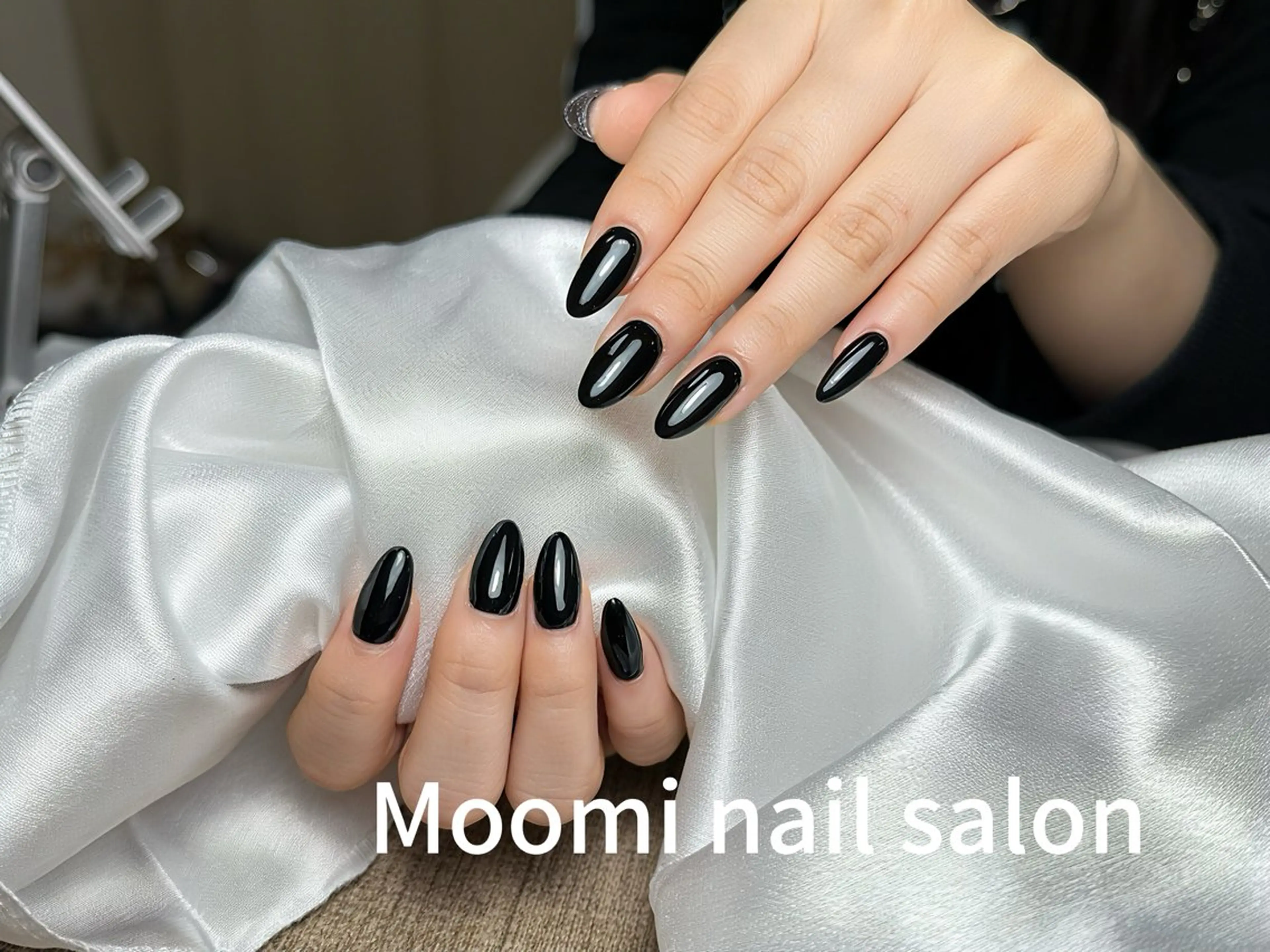 ロング ハンドネイル Moomi nail salonのネイルデザイン