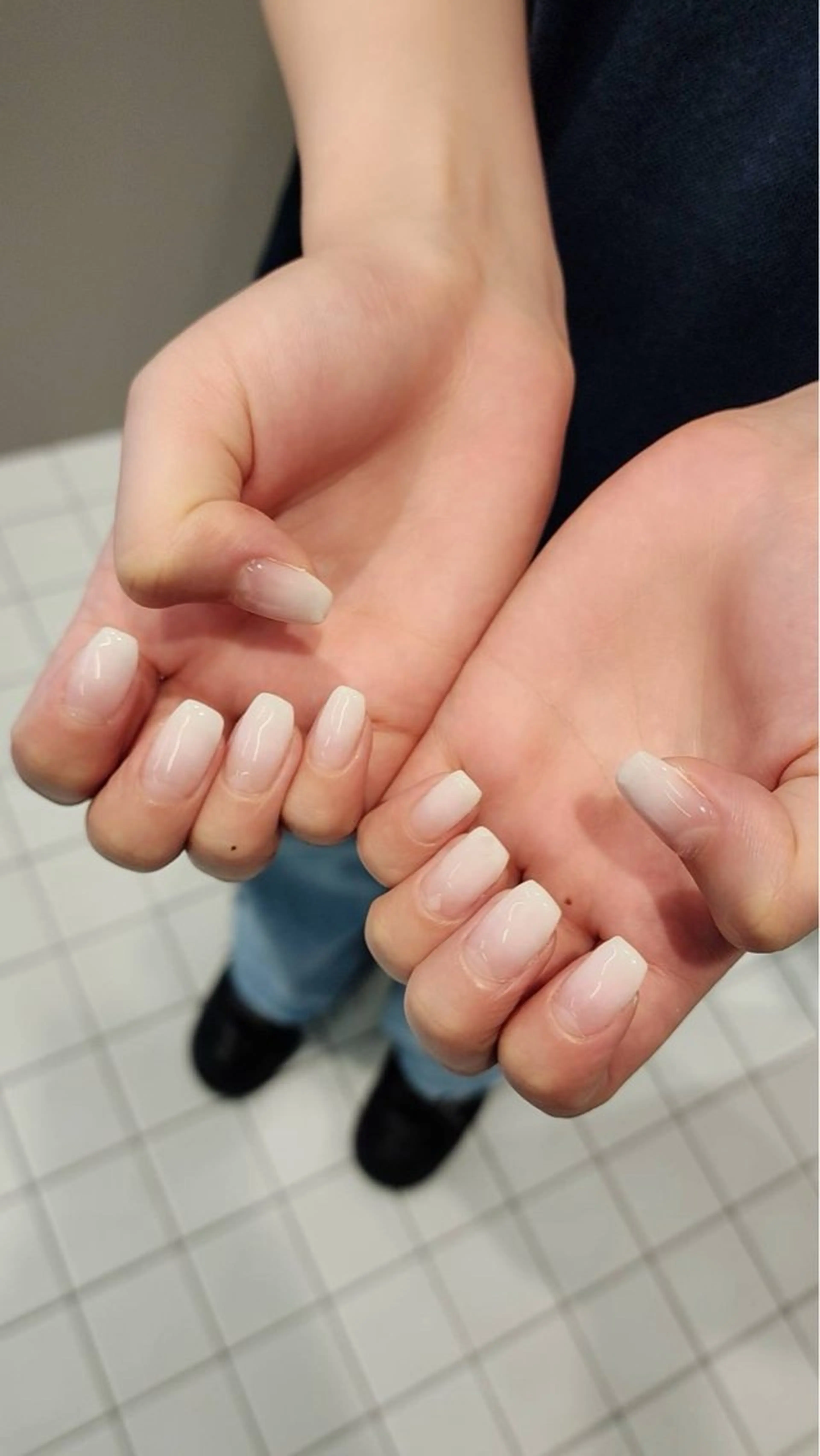 【平日限定👀🌟】オフなしハンドカラーグラデーション🐰ྀིの写真