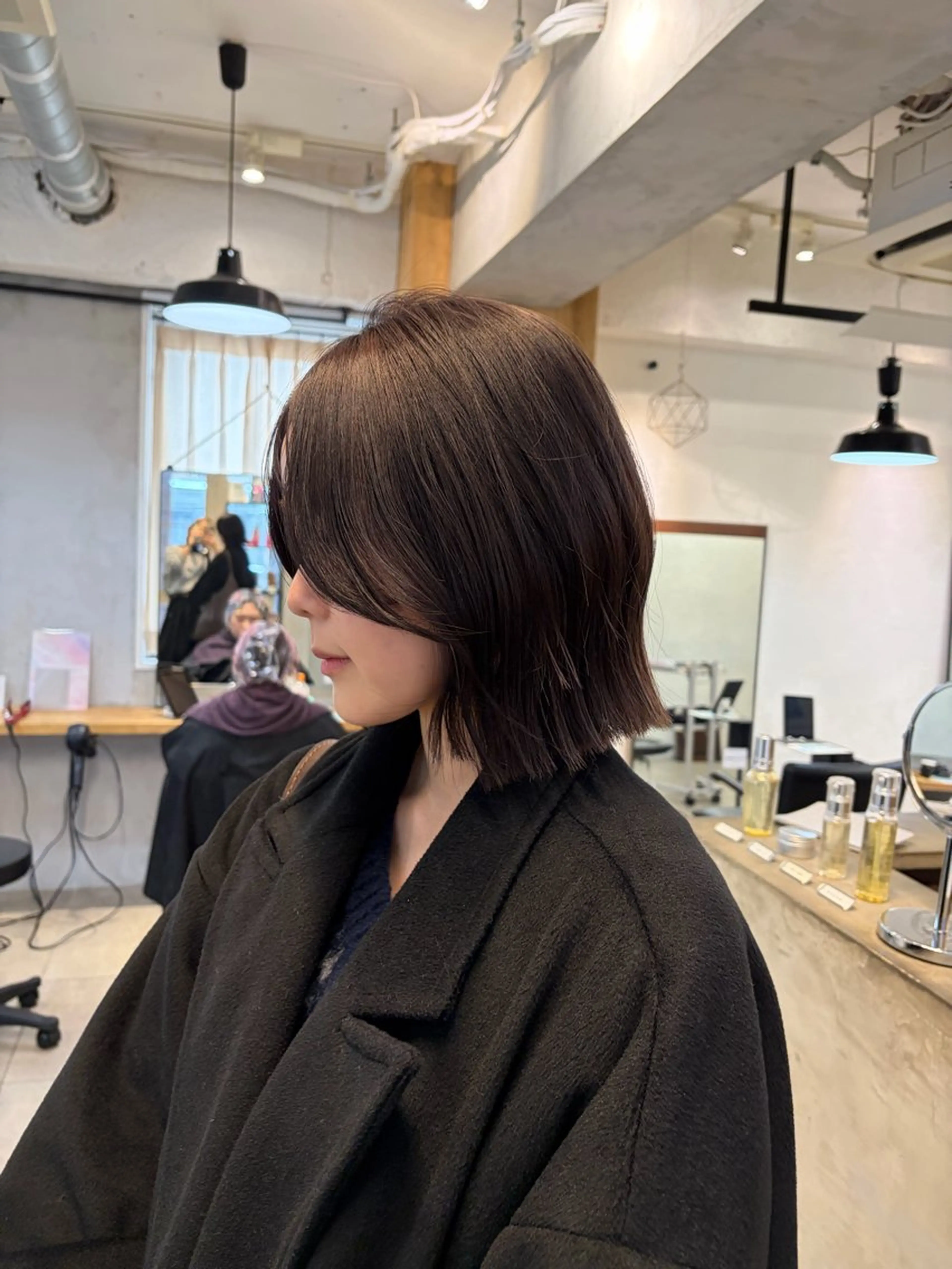 ショート カラー ミルクティー× グレージュMOMOのヘアスタイル