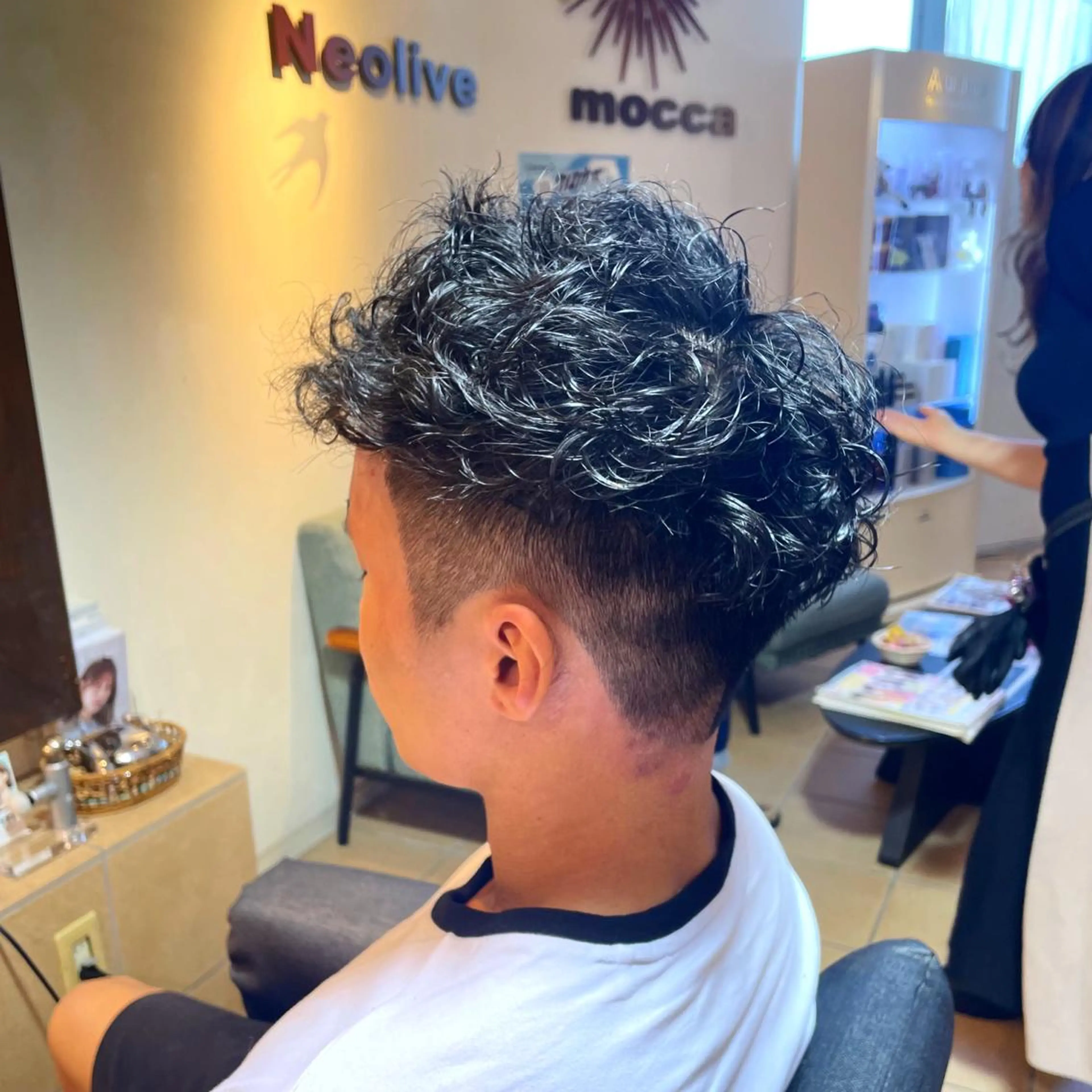 ショート パーマ メンズ スペインカール カット すげ さやかのヘアスタイル