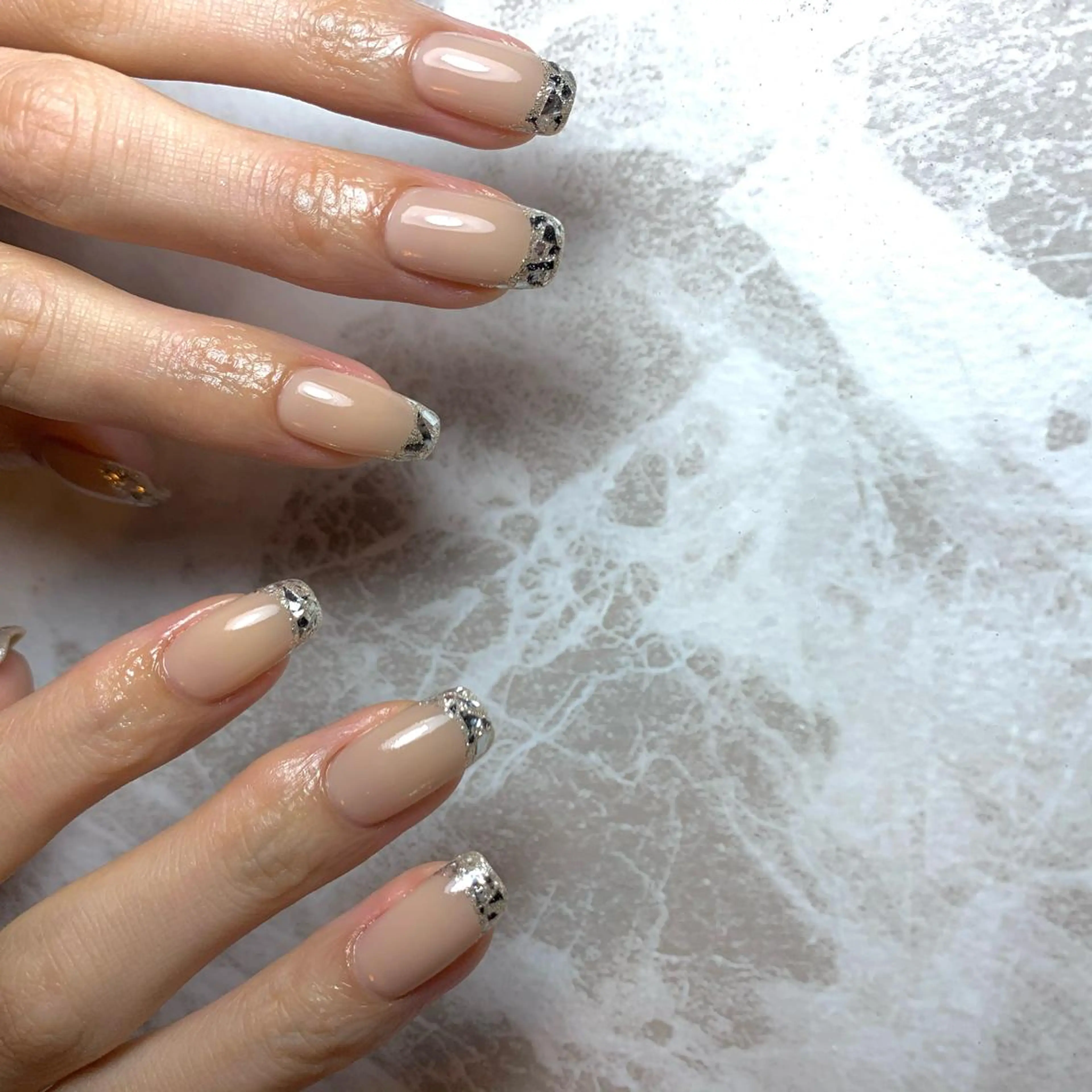 ネイル フレンチネイル ガラスフレンチ repos~ルポ~所属・里見 麗のネイルデザイン