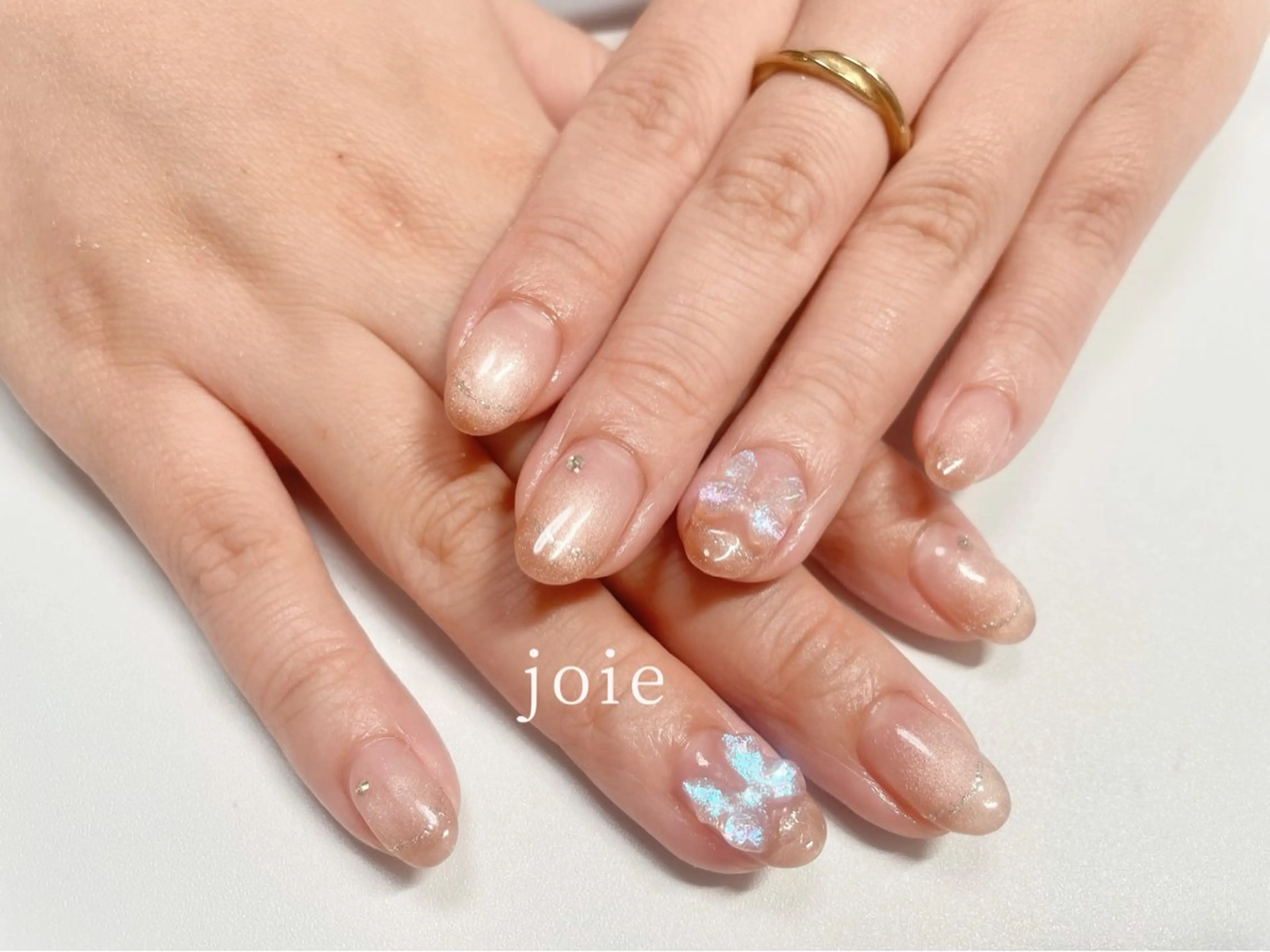 ネイル グラデーション キラキラネイル 韓国ネイル マグネットネイル オフィスネイル Nailist Mikuのネイルデザイン