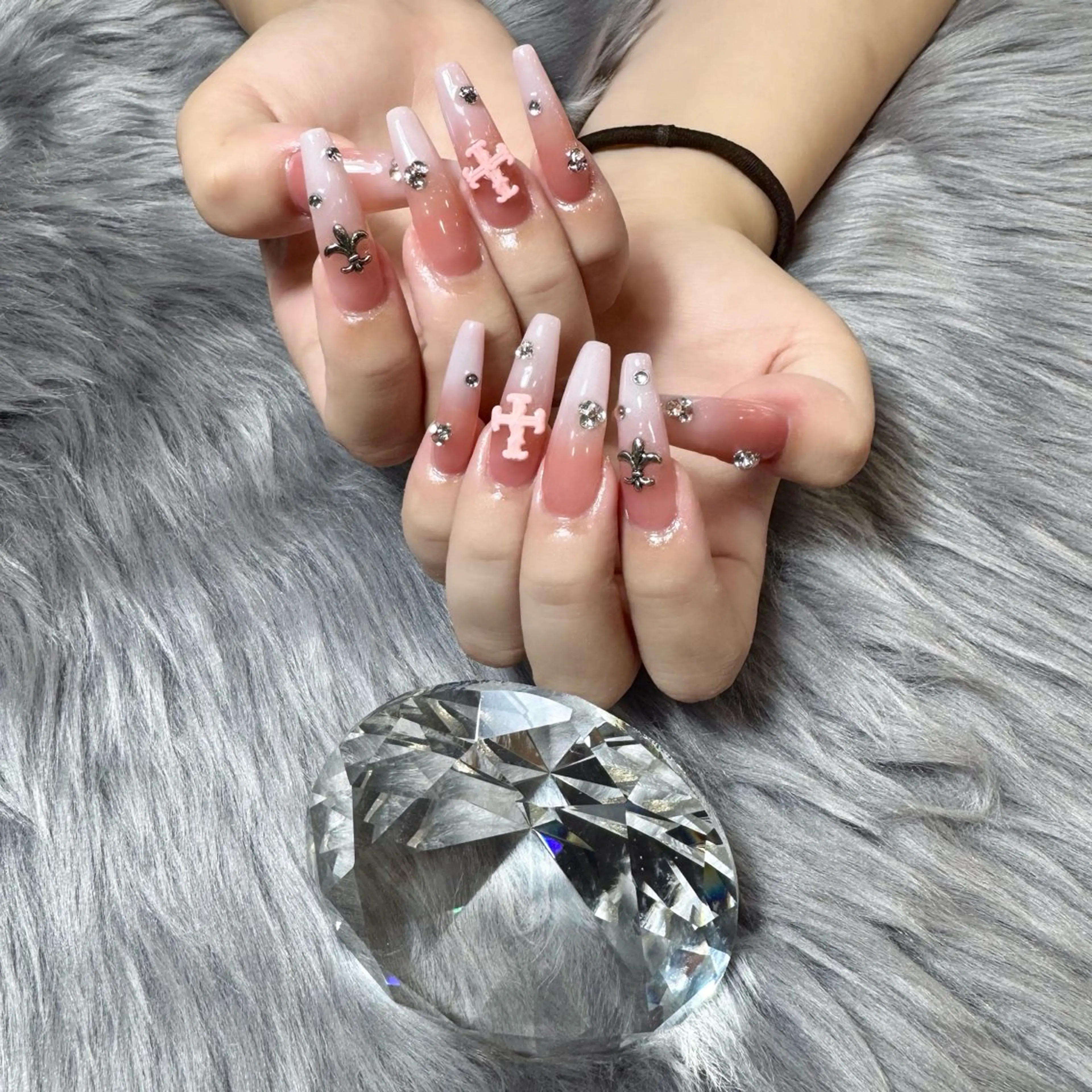 ネイル ハンドネイル ドリスネイルサロン所属・Doris Nail Salonのネイルデザイン