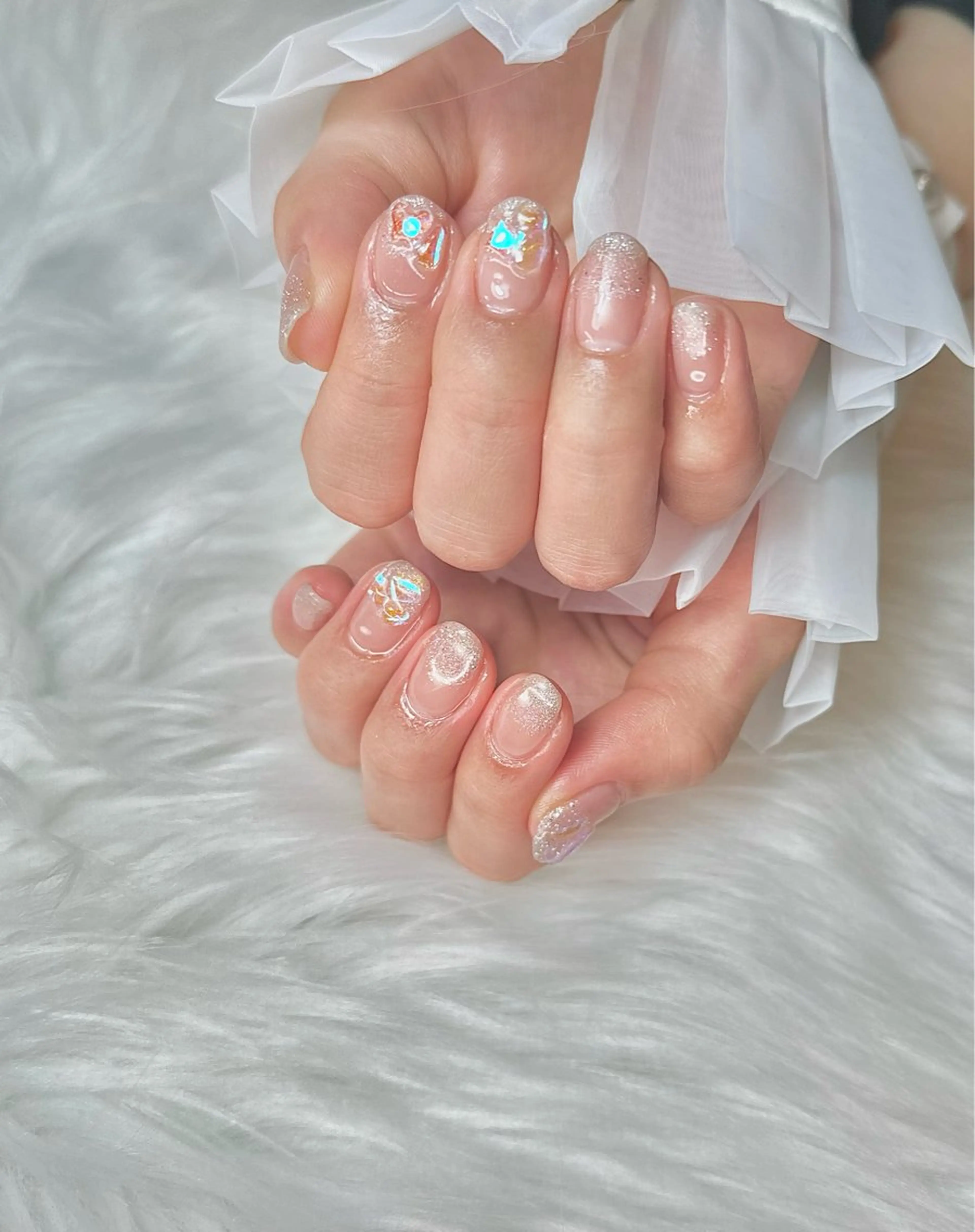 ネイル オーロラネイル 氷ネイル・うるうるネイル ストーンネイル ハンドネイル m_nail所属・O Mayaのネイルデザイン