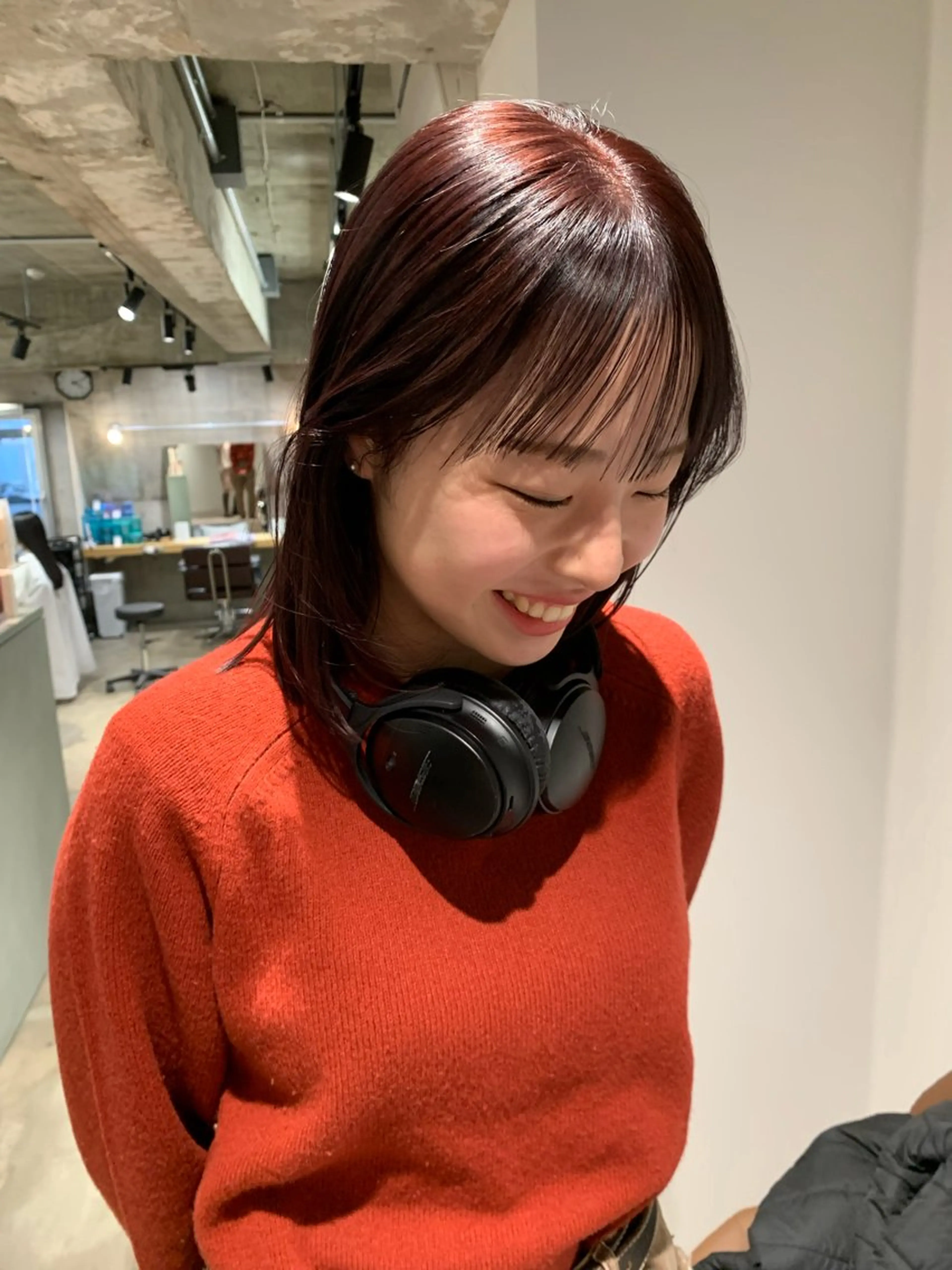 ミディアム カラー 盛山 莉々華のヘアスタイル