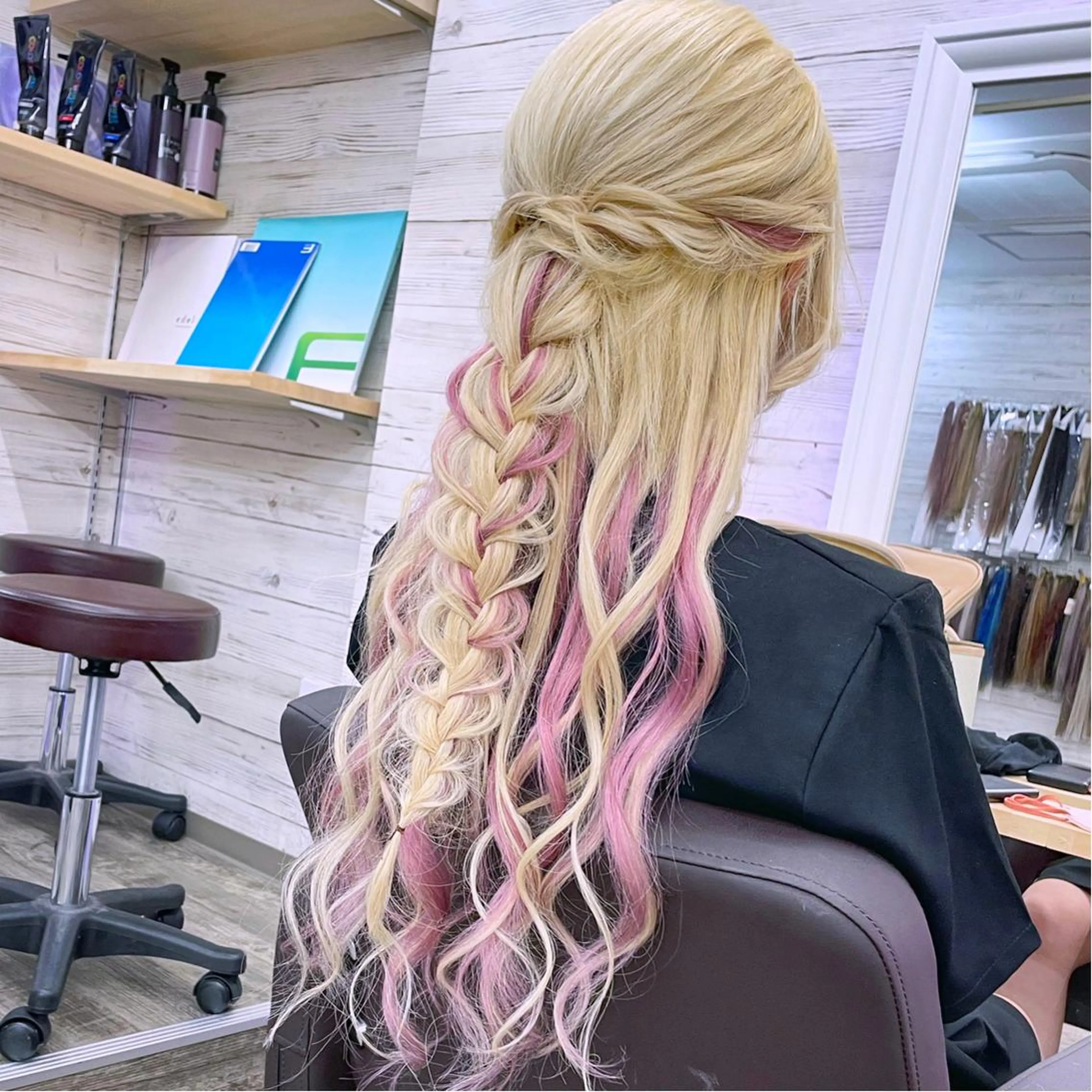 カラー ヘアアレンジ シールエクステ ベージュカラー ハイトーンカラー ハイトーンベージュ エクステ 北沢 隆のヘアスタイル