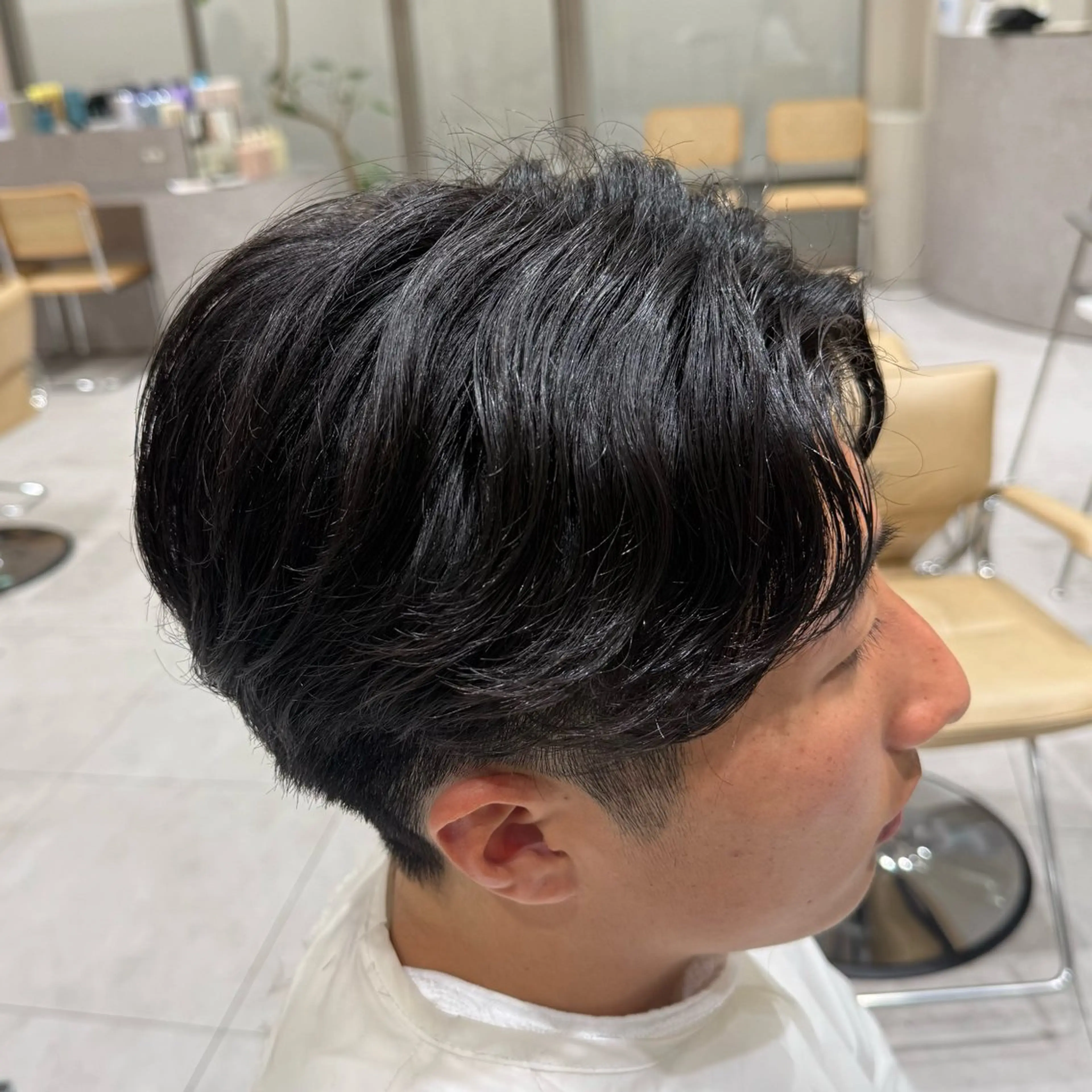 ショート メンズ カット 韓国レイヤー｜ 透明感カラー｜ココナのヘアスタイル