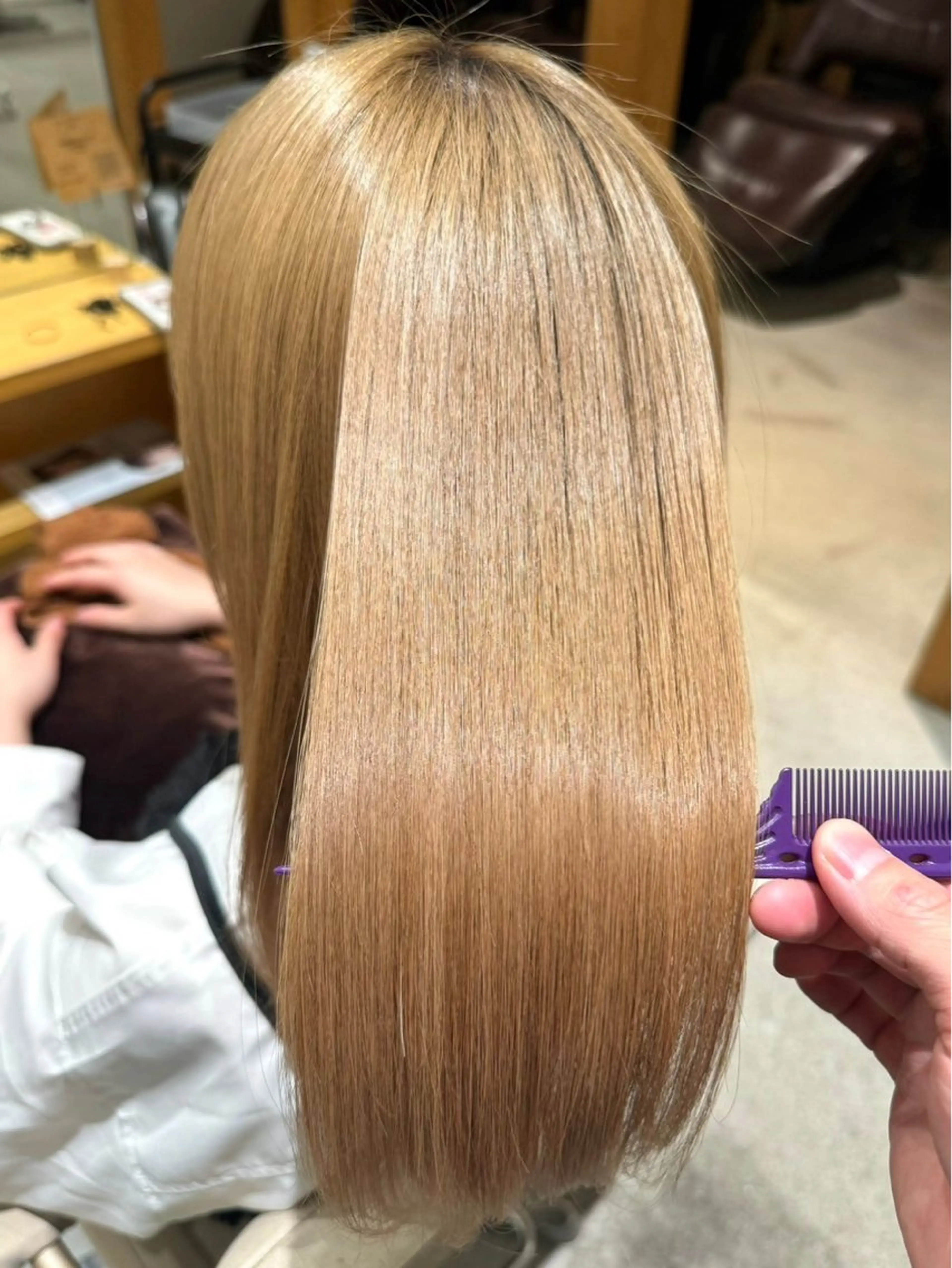 ロング 透明感ダブルカラー/ 諸岡ひばりのヘアスタイル