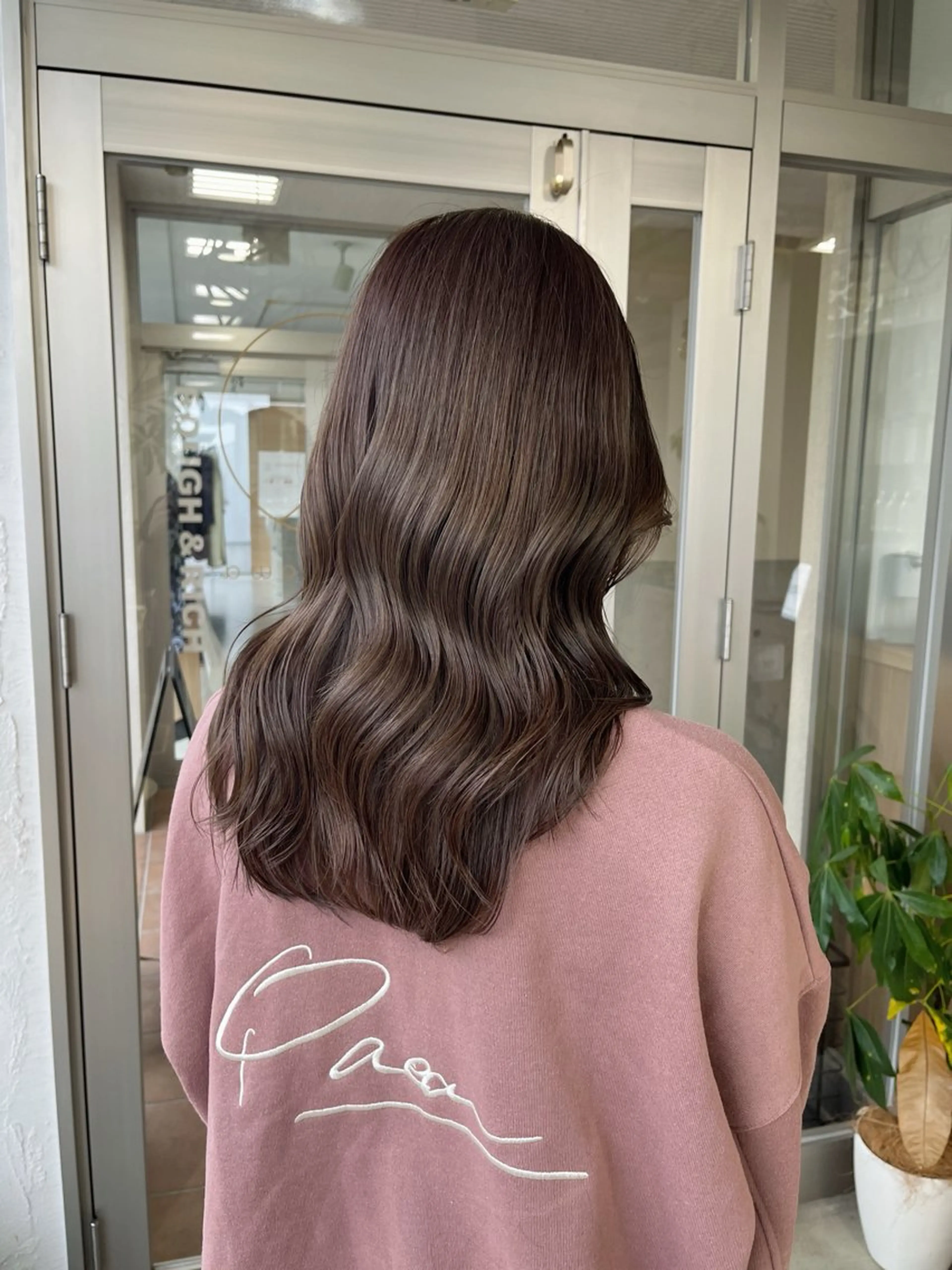 セミロング 荒川泰輝/オリーブ カラー/透明感カラーのヘアスタイル