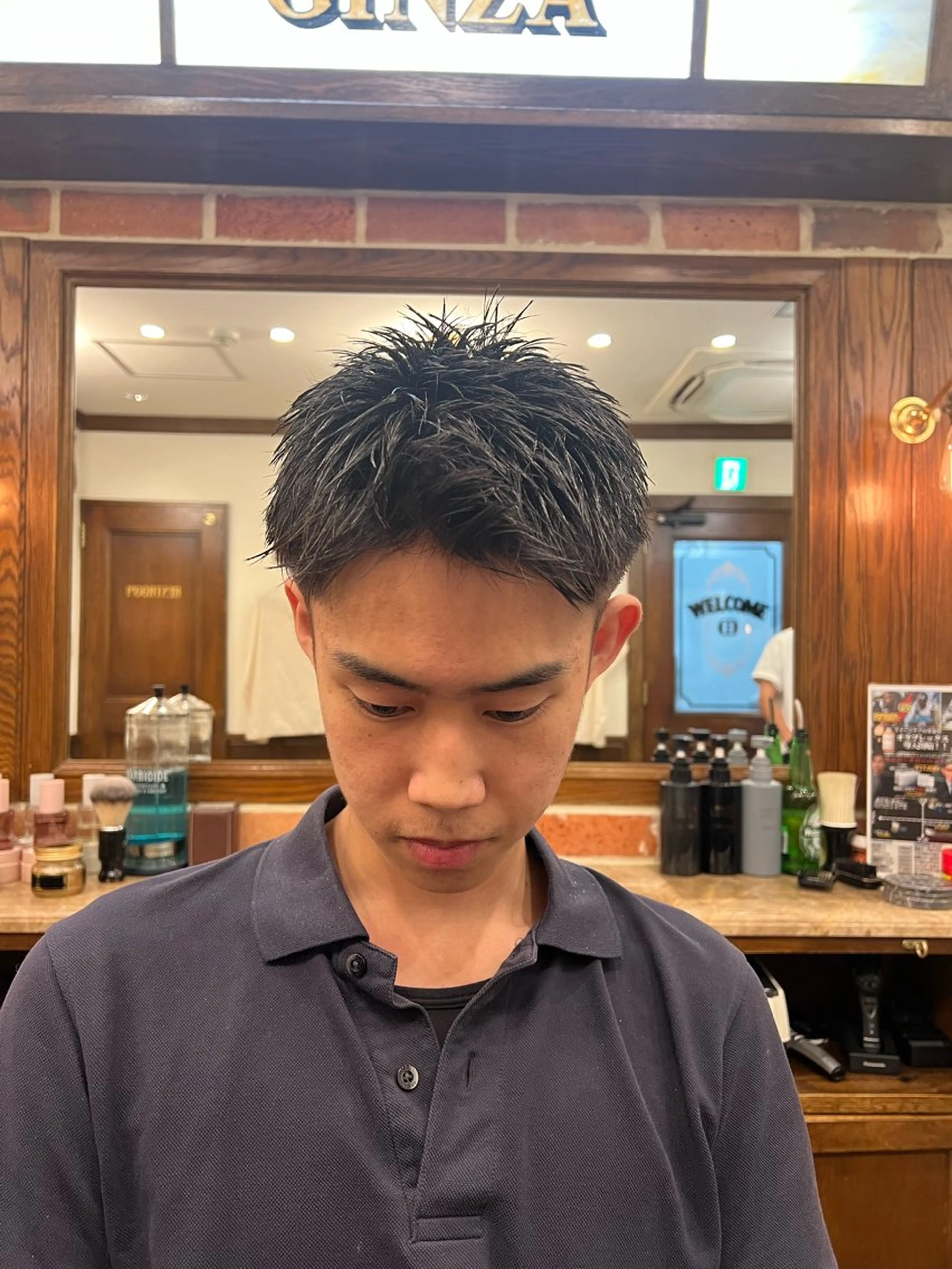 ショート ヒロ銀座バーバーショップ丸の内所属・秋山 琳太のヘアスタイル