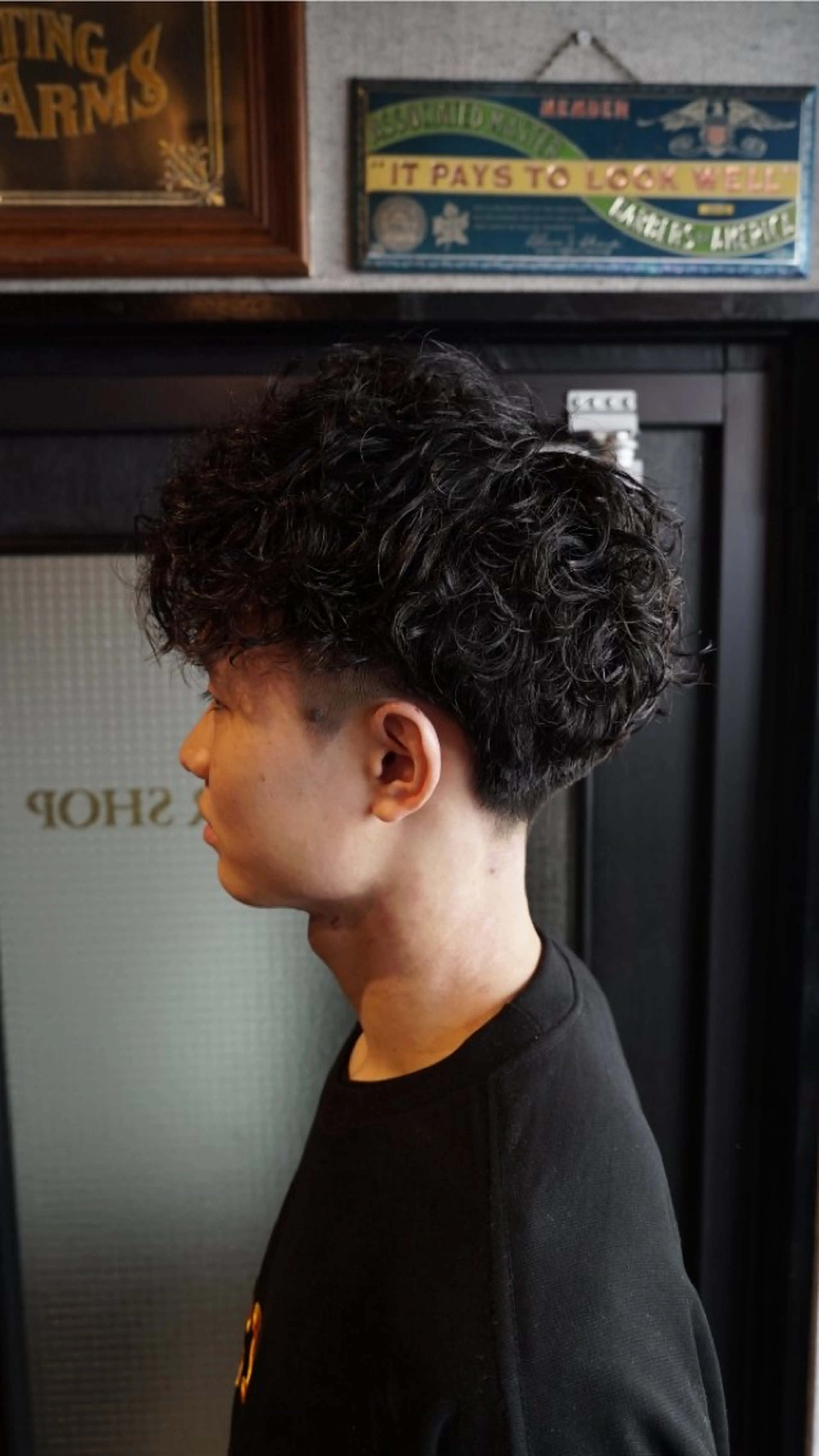 メンズカット+パーマ+シャンプー+シェービング+ブローセットの写真