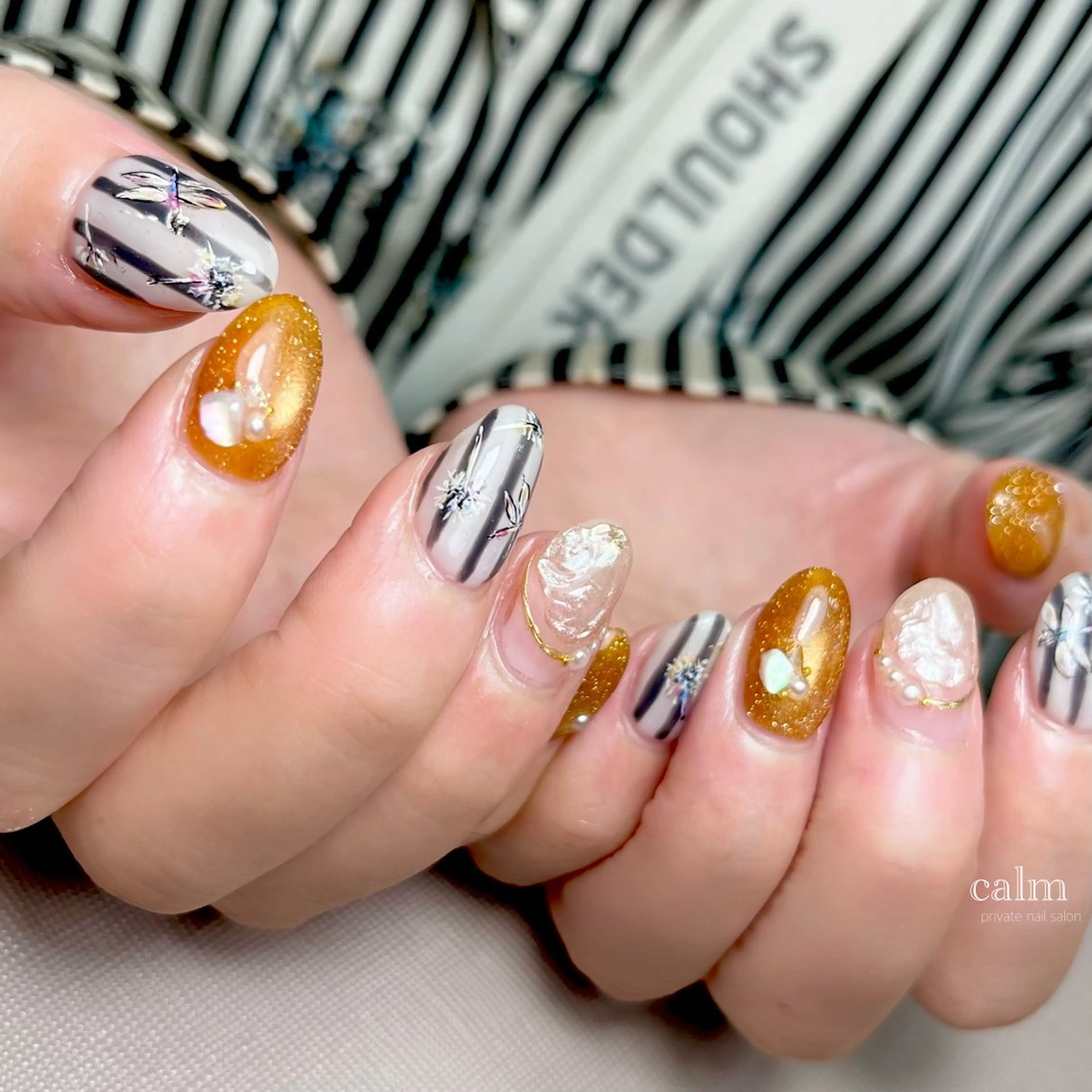 ネイル ハンドネイル calm 〔ｶｰﾑ〕のネイルデザイン