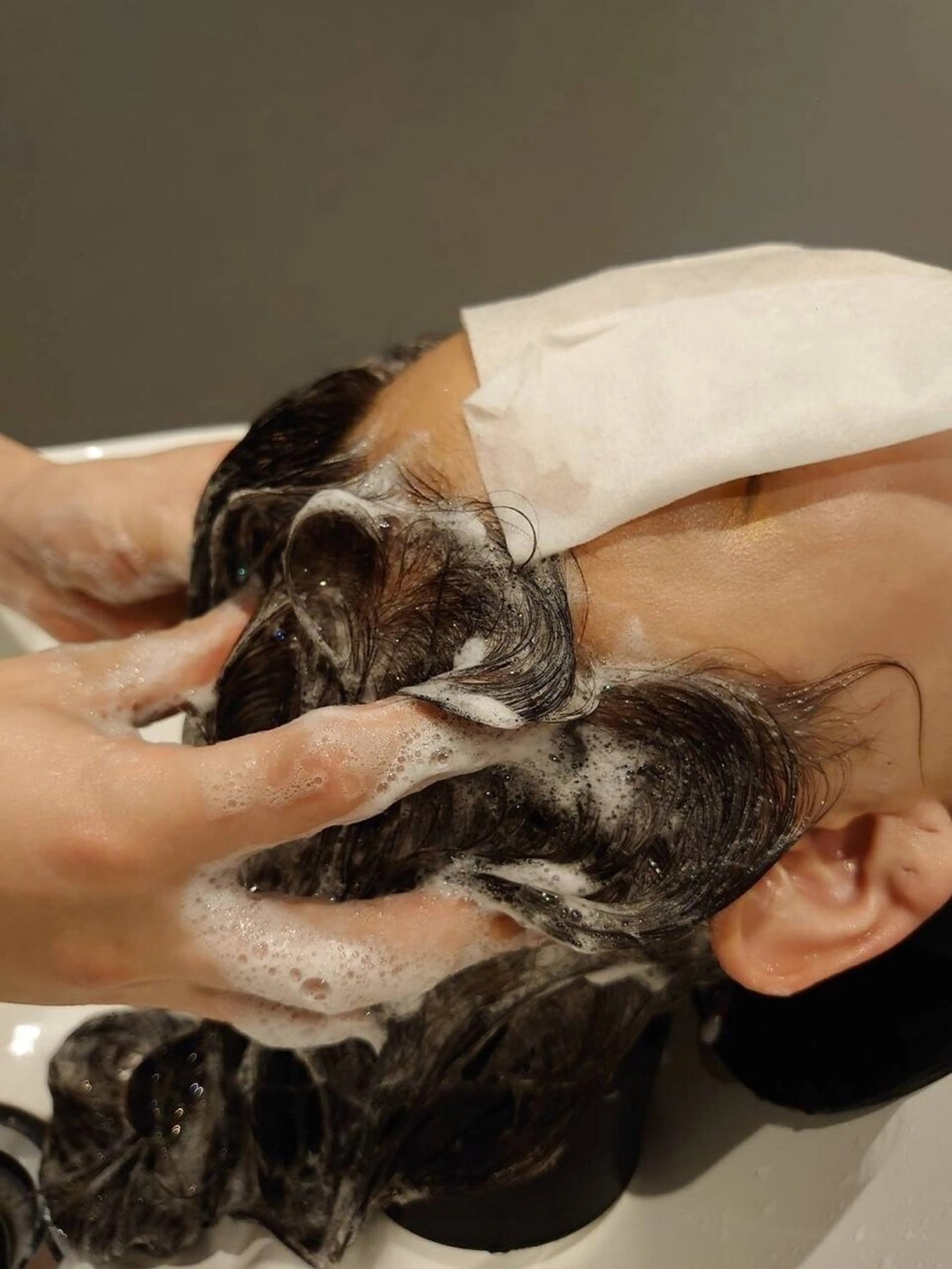 【💫個室で贅沢リラックス💆🏻‍♀️🪽】カット+極上癒しスパ30分+毛髪診断カスタムトリートメントの写真