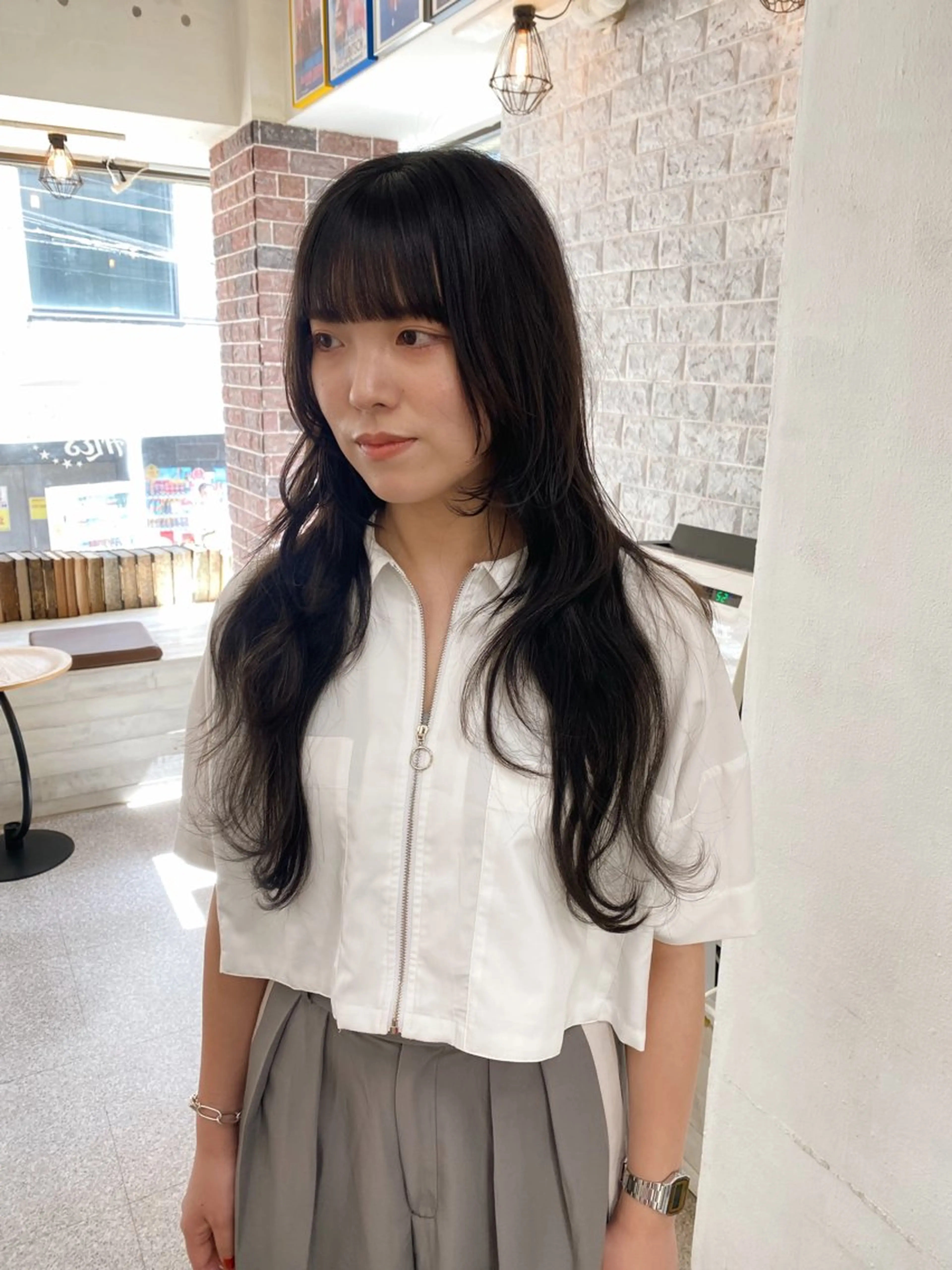 セミロング カラー シールエクステ エクステ レイヤーカット ウルフカット エクステ レイヤーウルフ エクステ磯部のヘアスタイル