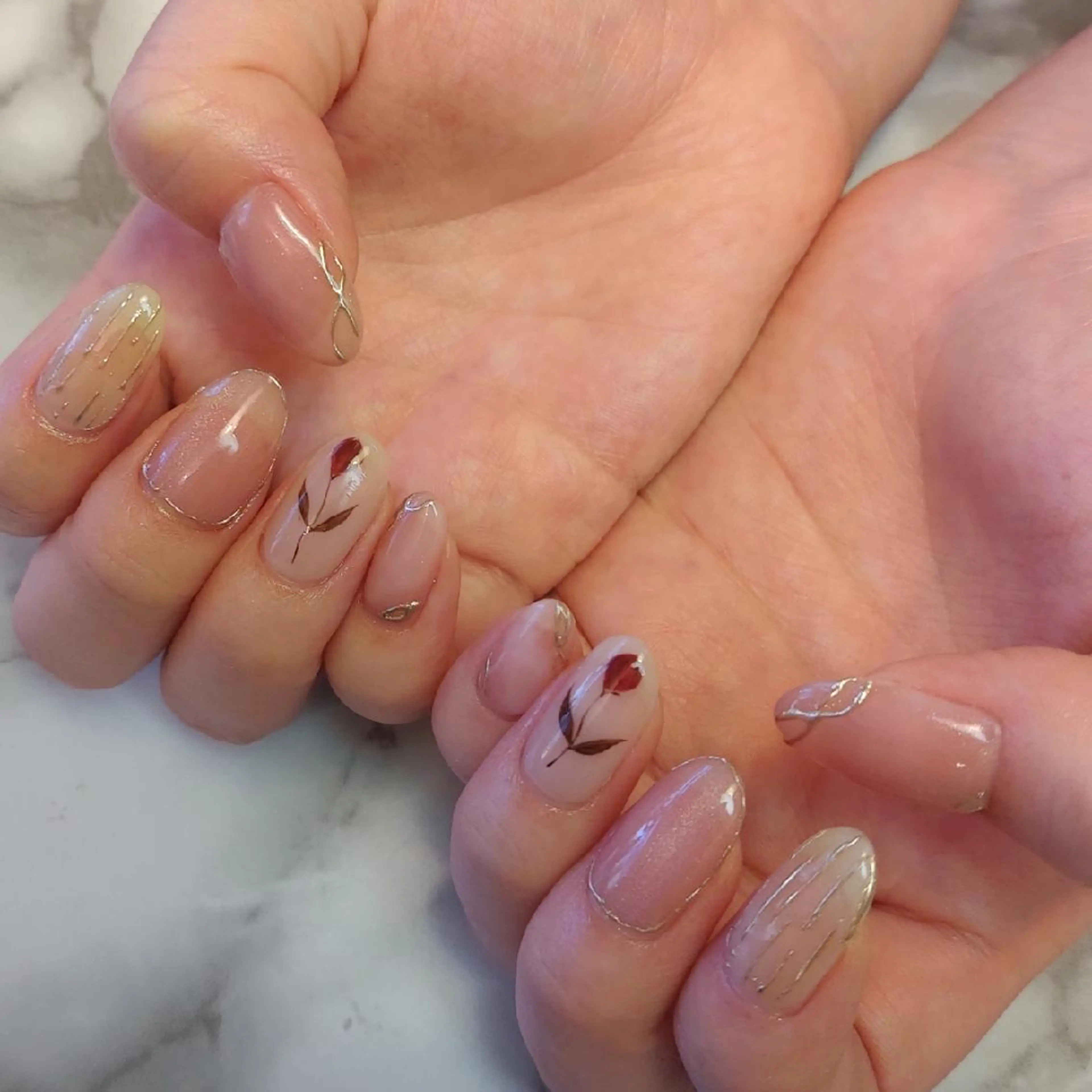 ネイル ニュアンスネイル ジェヌインネイル 河内のネイルデザイン