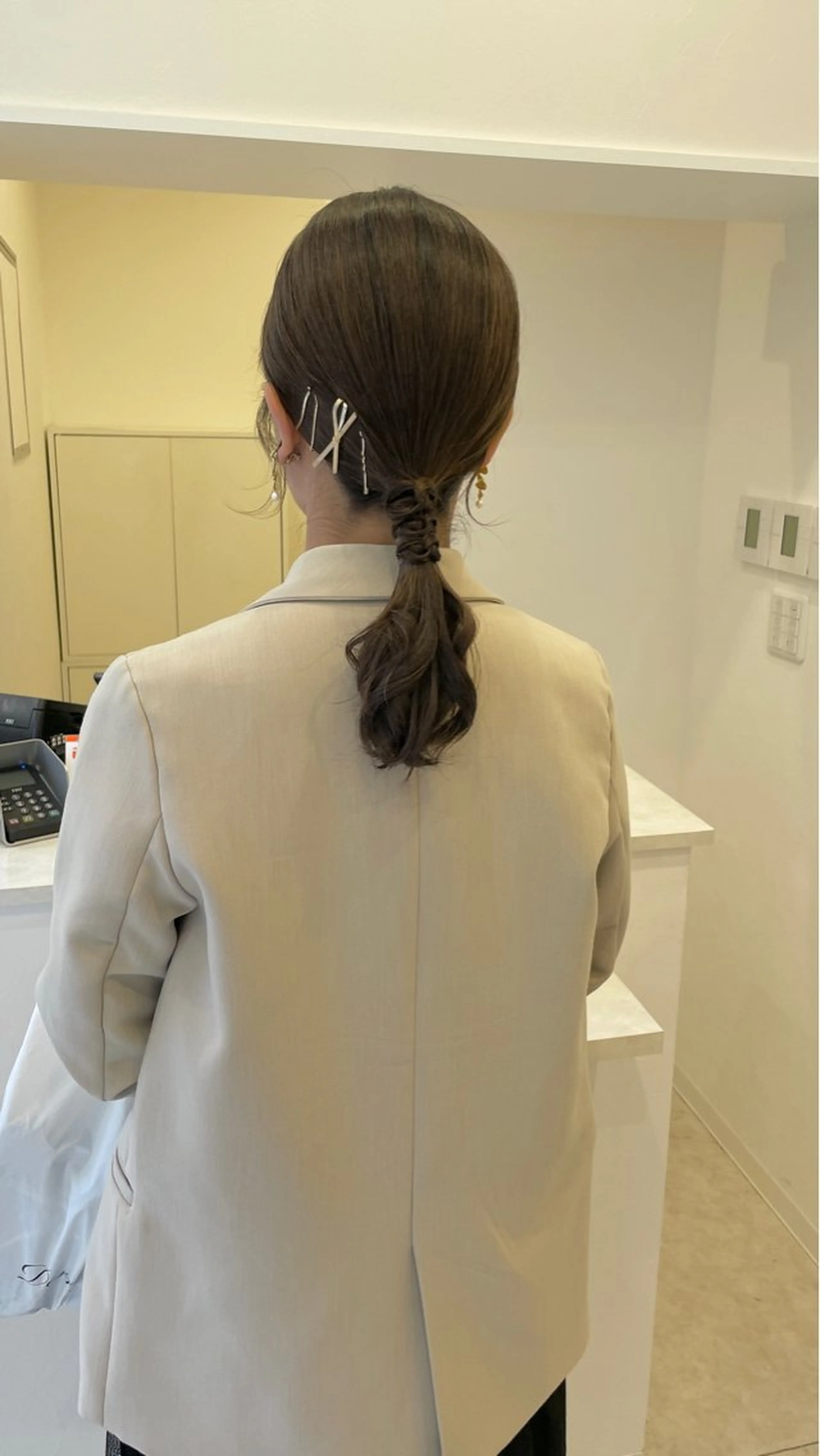 セミロング 倉地 更彩のヘアスタイル