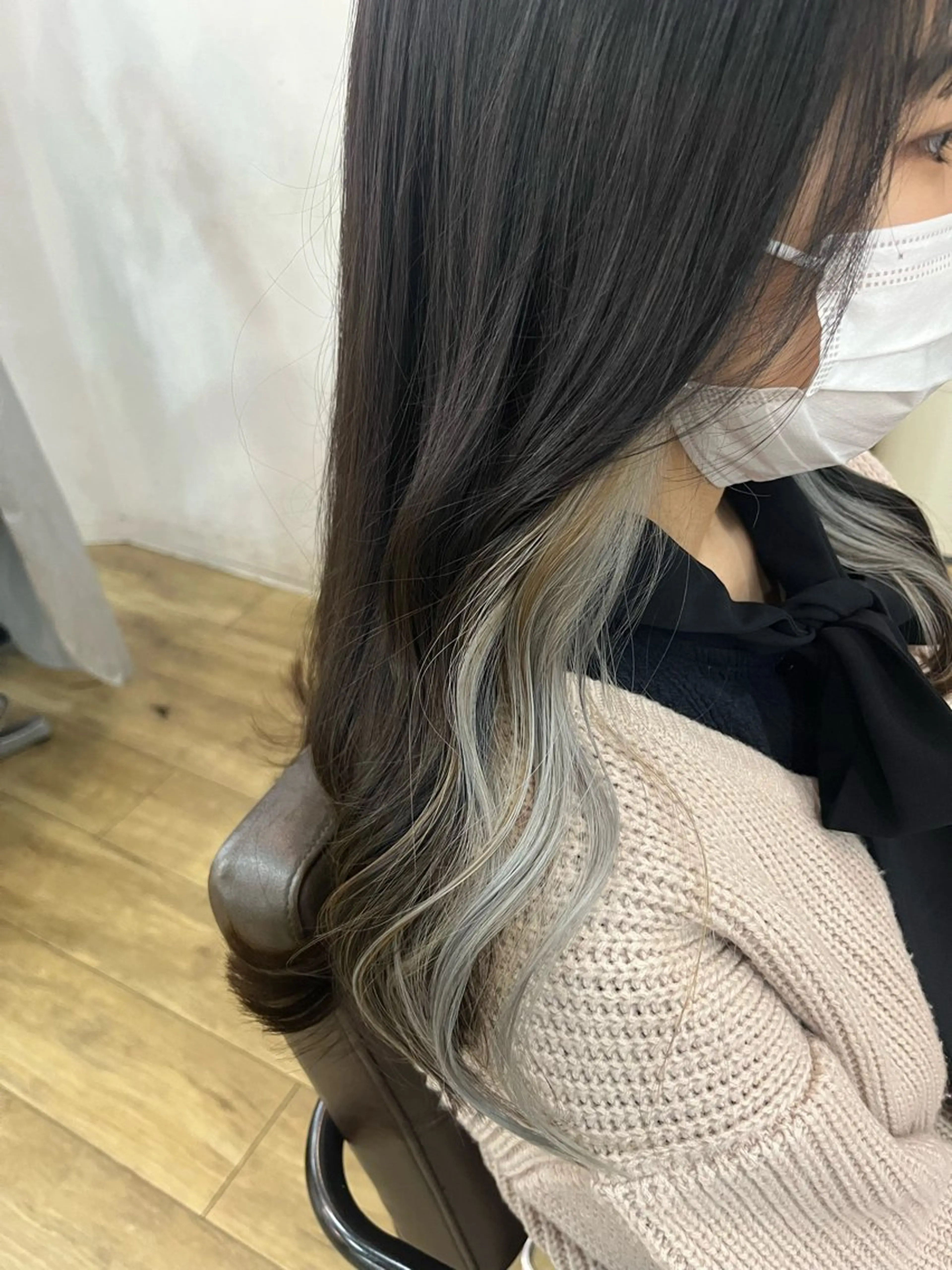 ロング カラー イヤリングカラー シルバー ホワイトシルバー カット ヘアカラー トリートメント 似合わせ/ブリーチ/ 髪質改善/ミクෆ‪のヘアスタイル