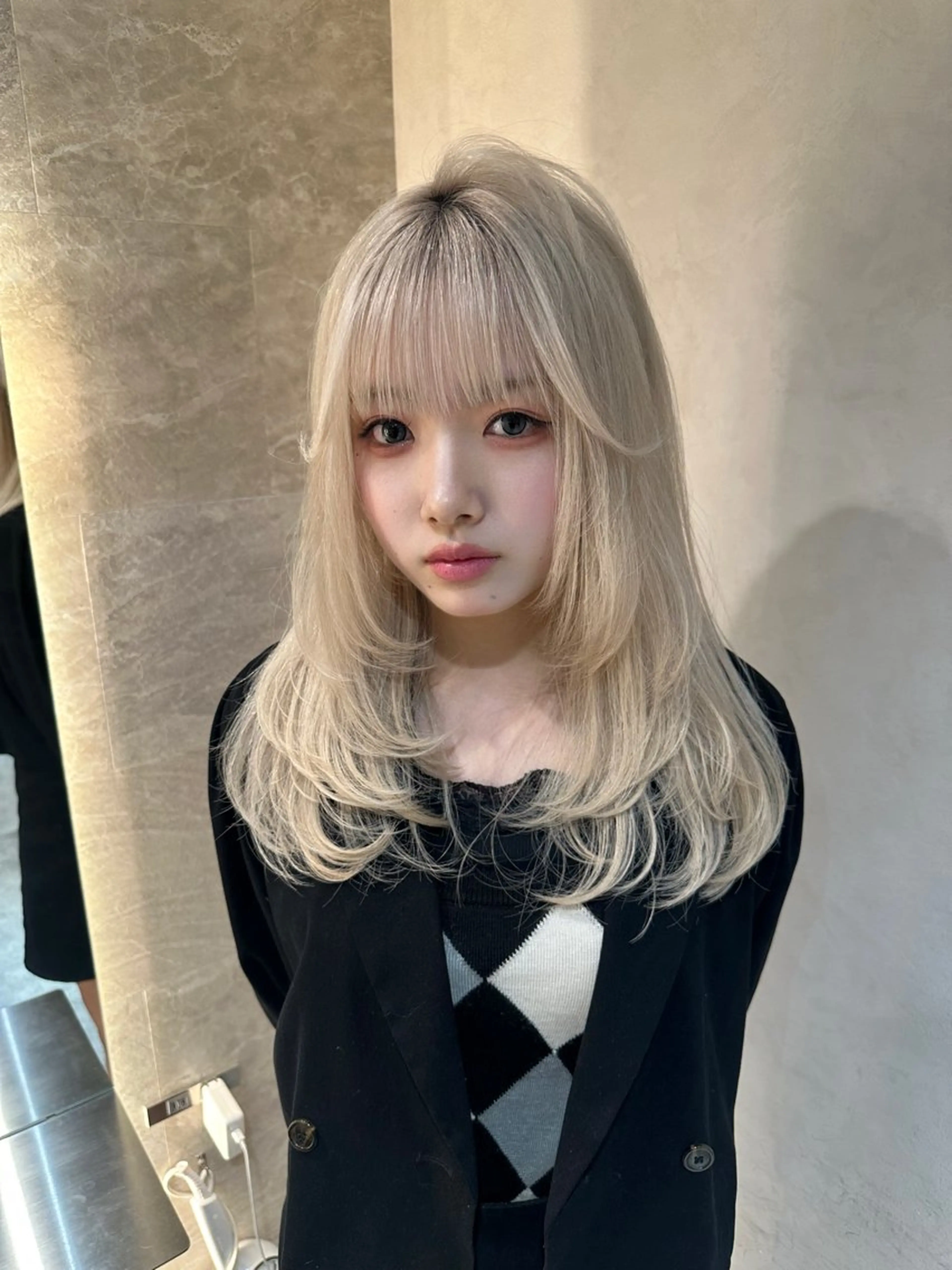 セミロング 顔まわりレイヤー 顔周りカット 韓国風ヘア レイヤーカット ウルフカット カット ヘアカラー トリートメント ヘアセット 銀座副店長/レイヤー /髪質改善/田島のヘアスタイル