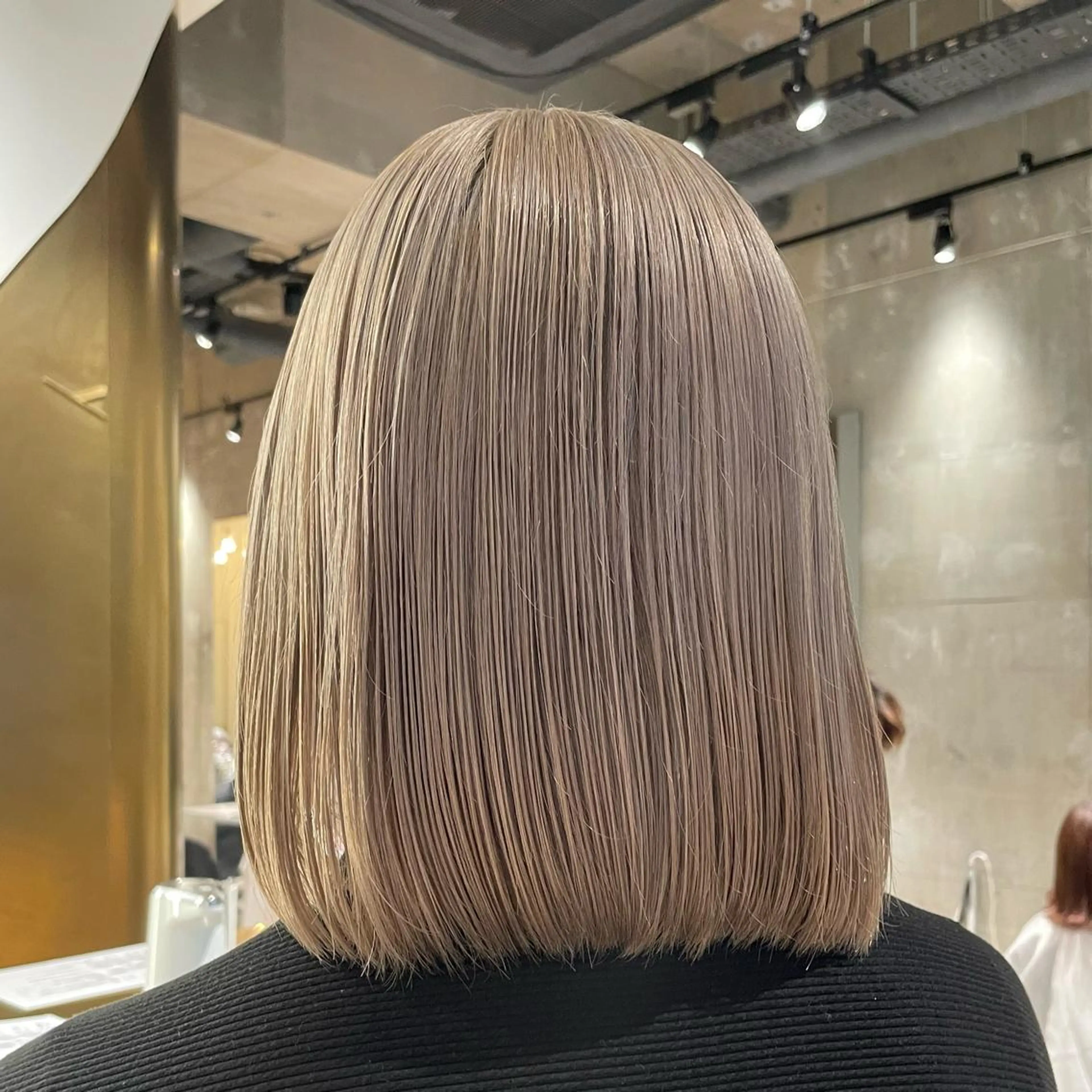 ミディアム カラー カット ヘアカラー トリートメント 美髪矯正/ハイトーン 🪸🩰ヒナコのヘアスタイル