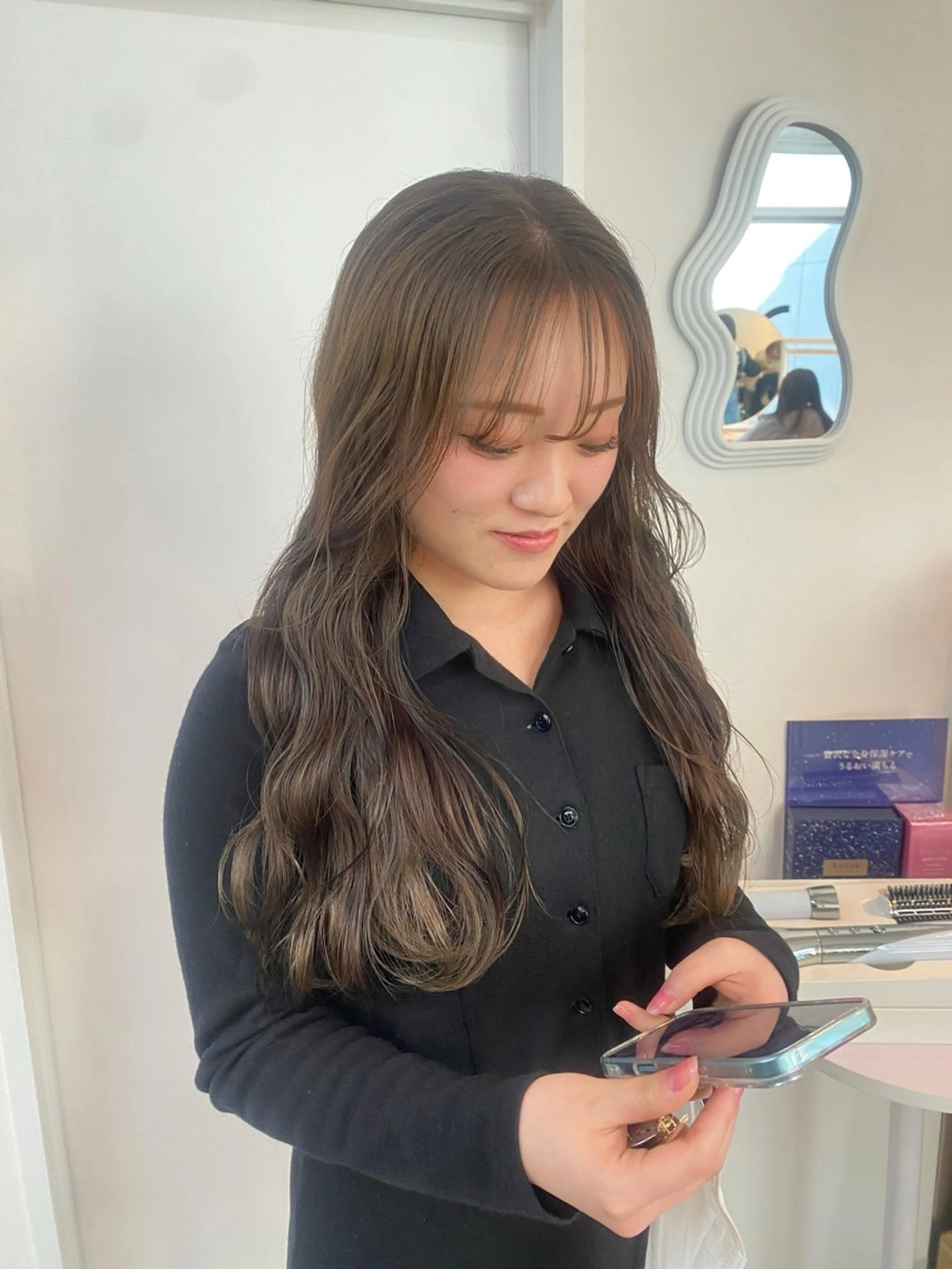 ロング 綾香 /透明感カラーのヘアスタイル