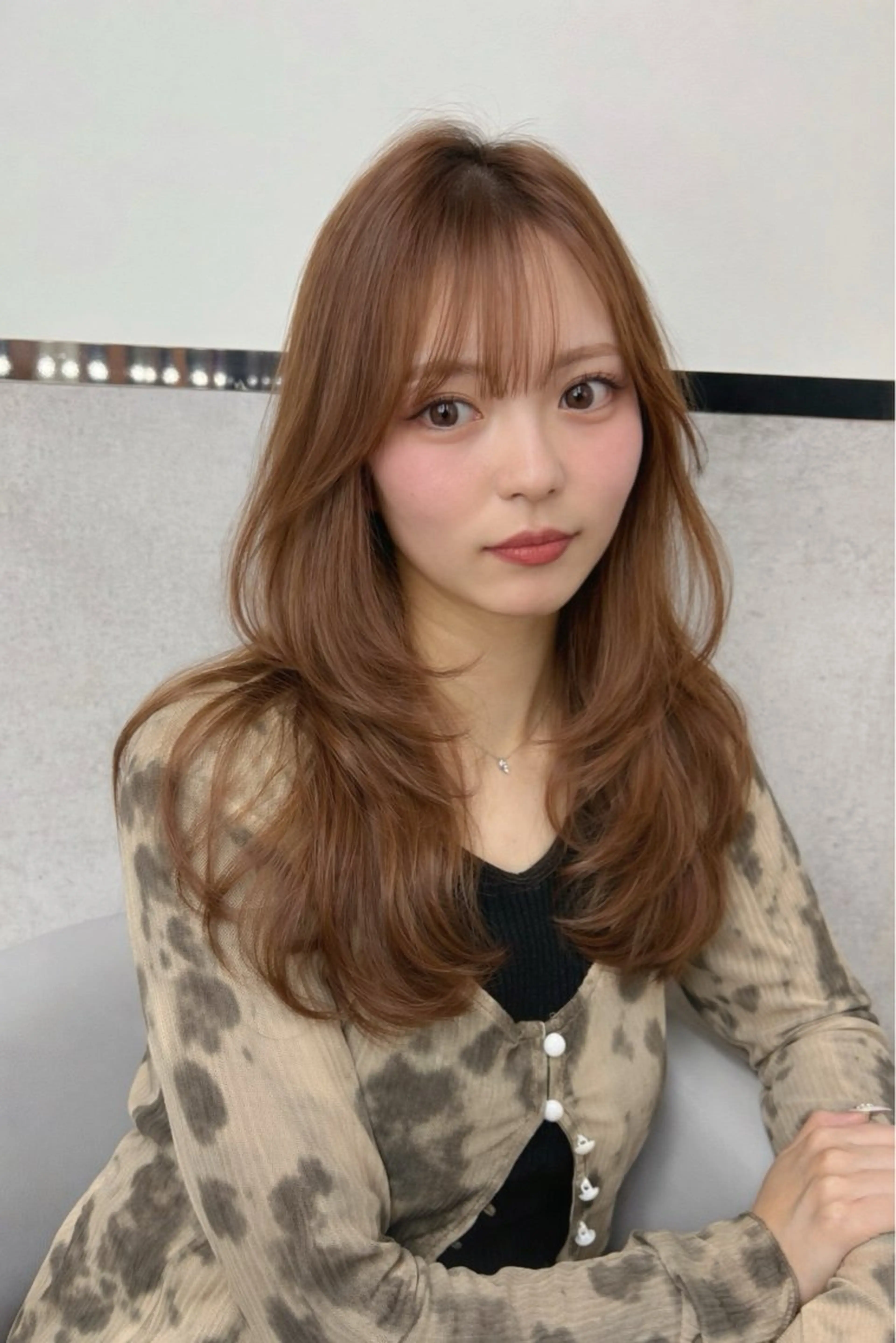 ミディアム カラー ベージュカラー ブリーチ 透明感カラー ブリーチなしカラー 髪質改善 【ブリーチなし】 吉村　清志のヘアスタイル