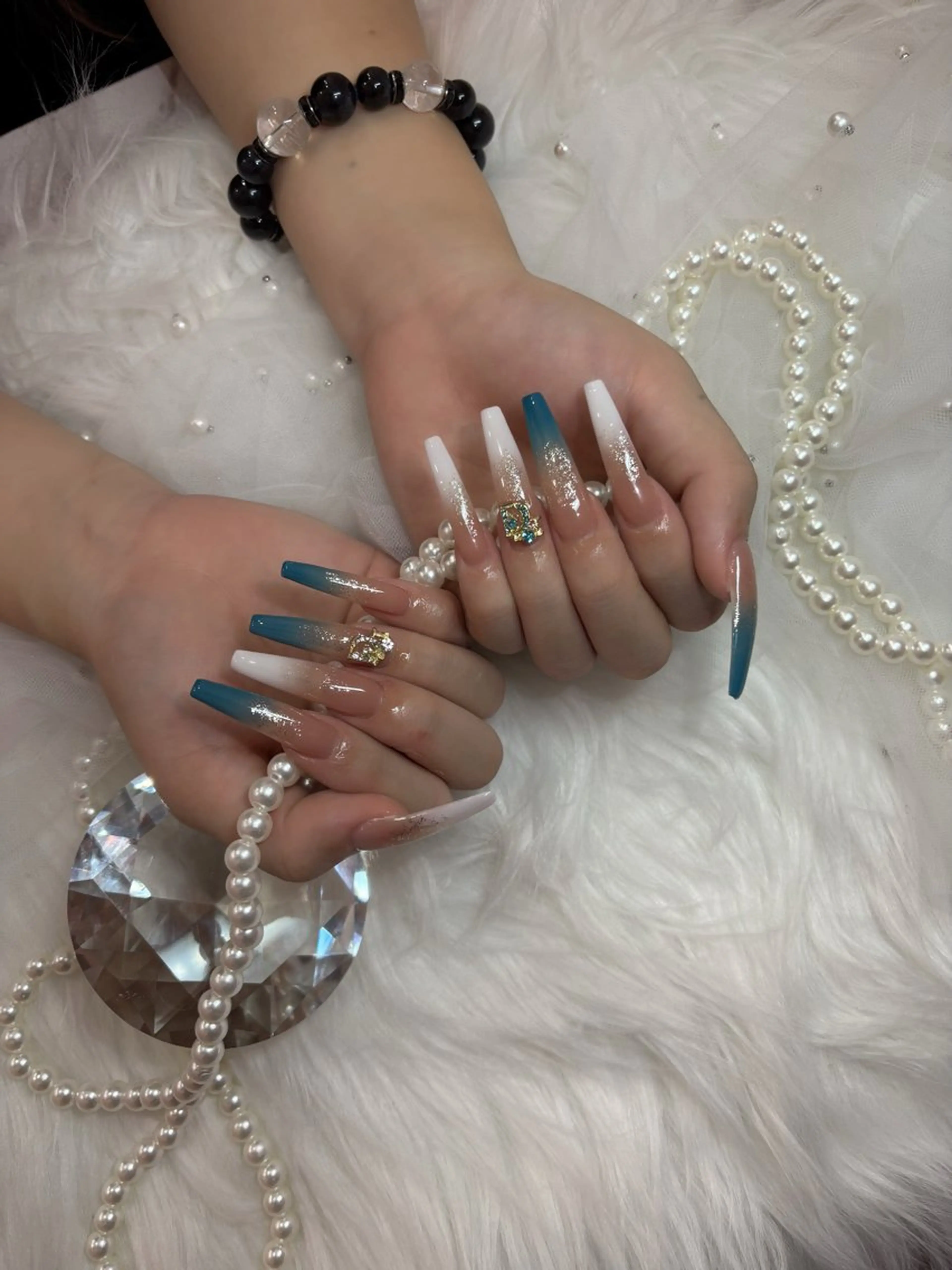 ネイル ロングネイル ハンドネイル ビューティーサロン ICYのネイルデザイン