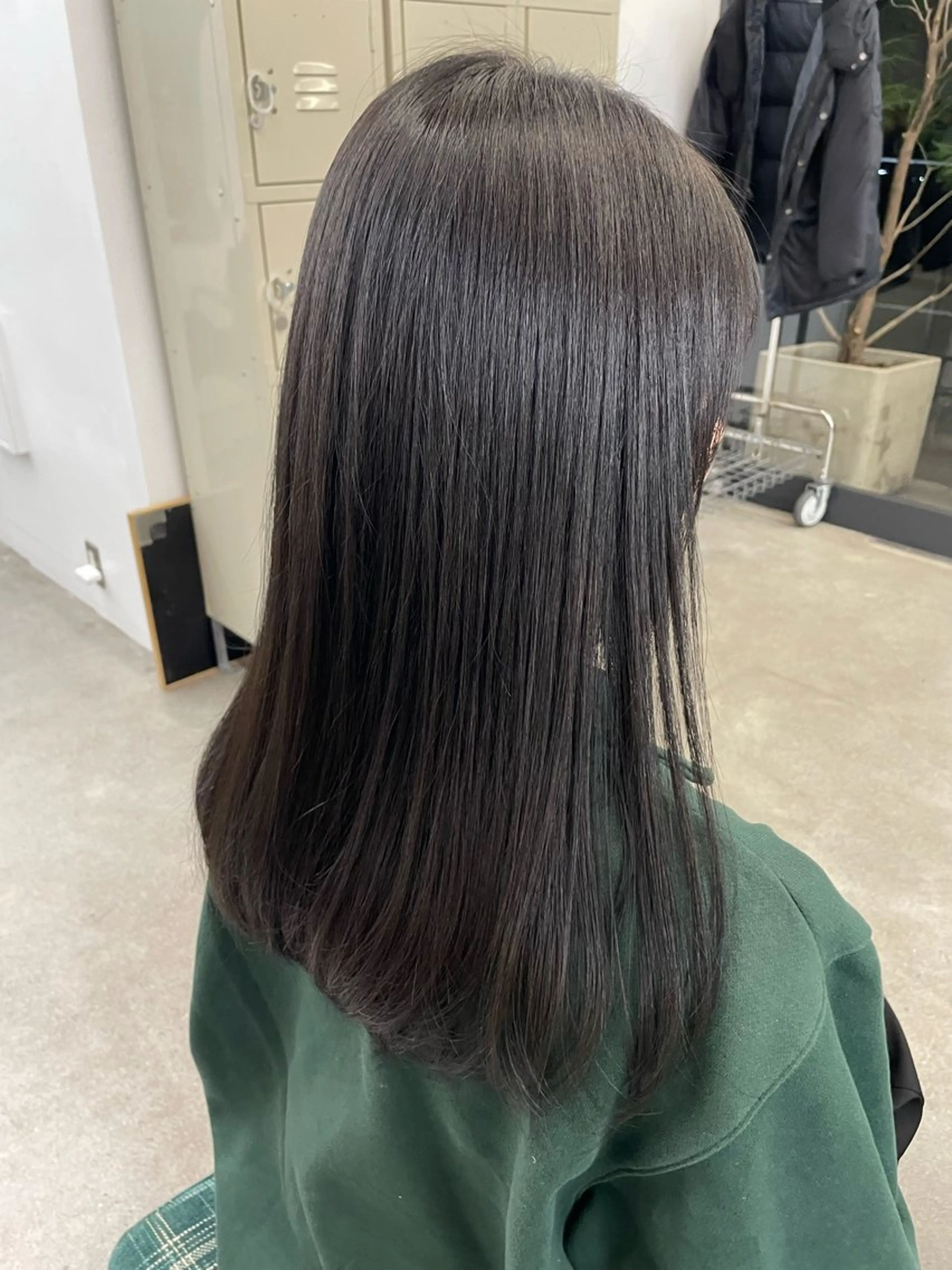 ロング カラー 透明感カラー オリーブカラー 【お洒落パーマ】 Elme　肥塚康汰郎のヘアスタイル
