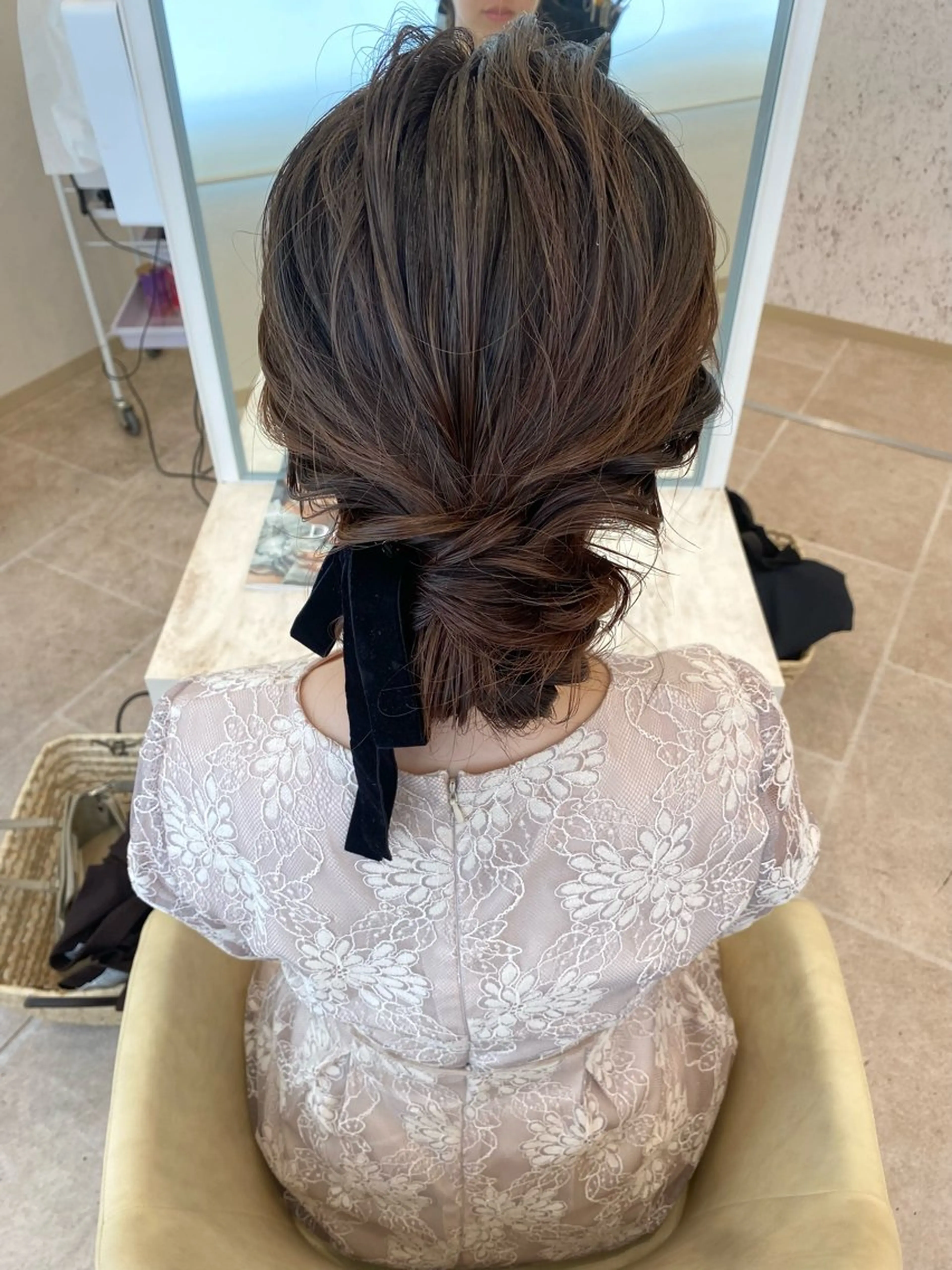 ロング ヘアアレンジ お団子ヘア yua モデル募集の眉毛・アイブロウイメージ