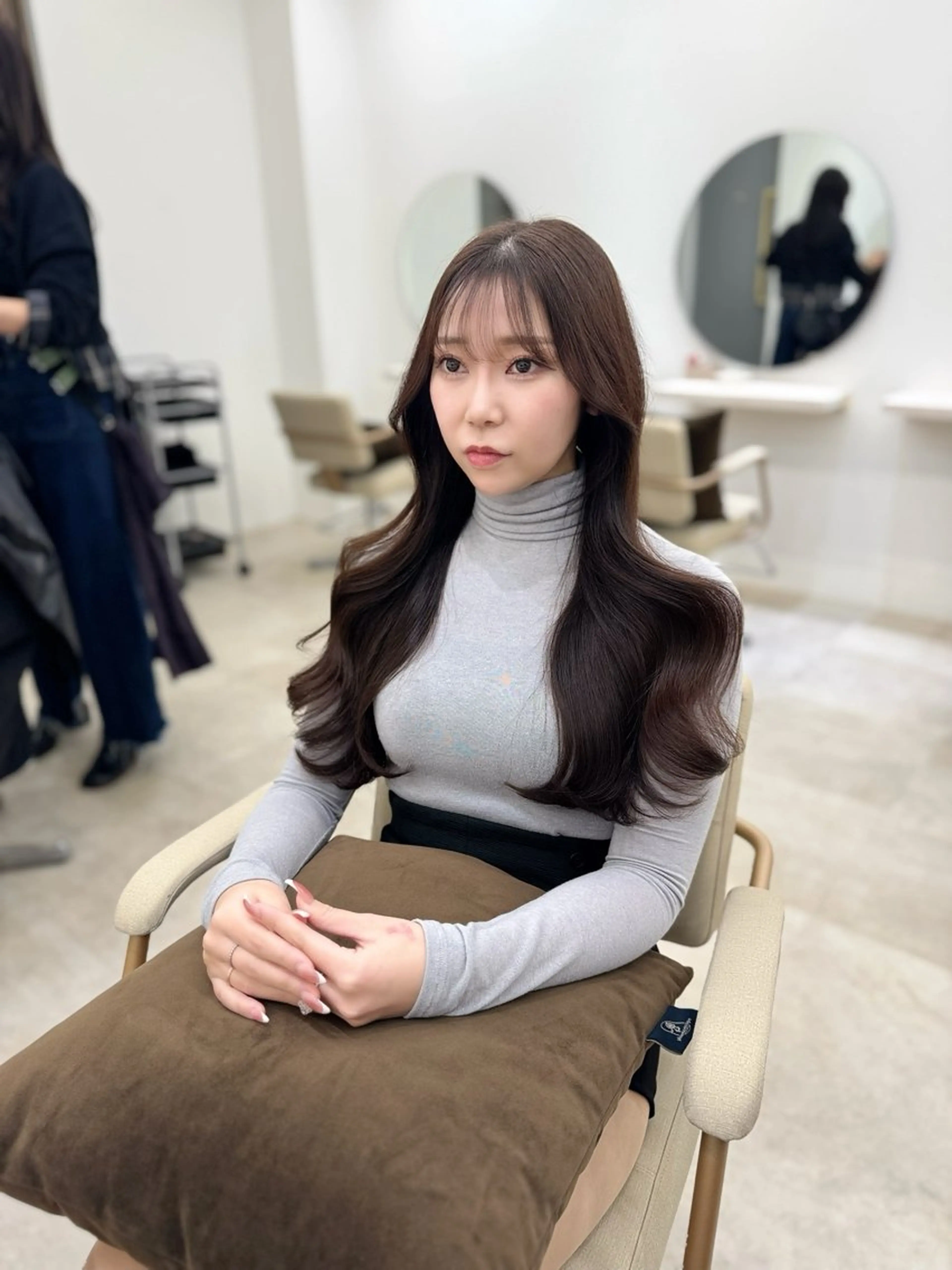 ロング 髪質改善韓国レイヤー SHIORI🦋のヘアスタイル