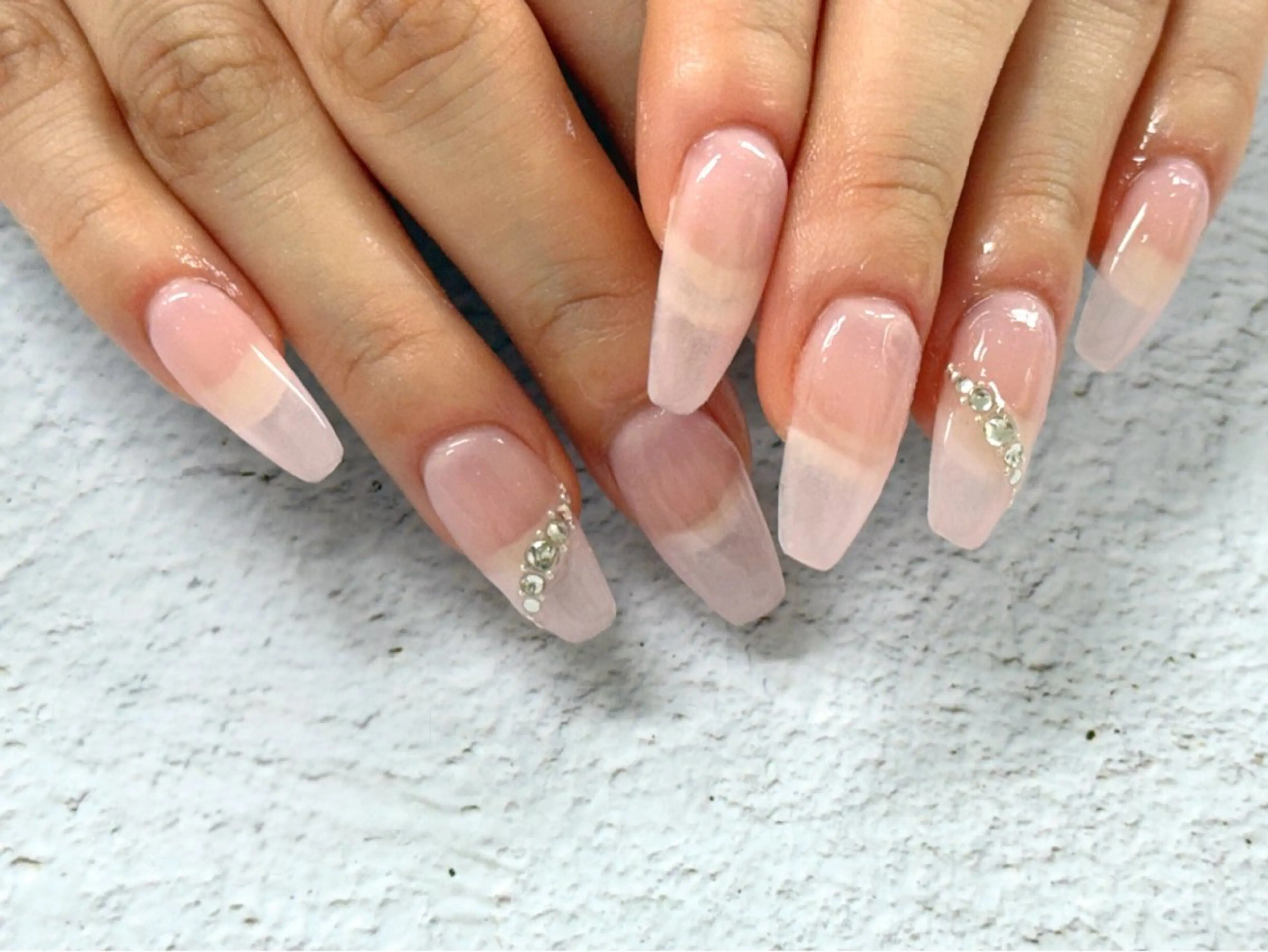 ネイル ストーンネイル ネイルチップ ハンドネイル Alaia あまねのネイルデザイン