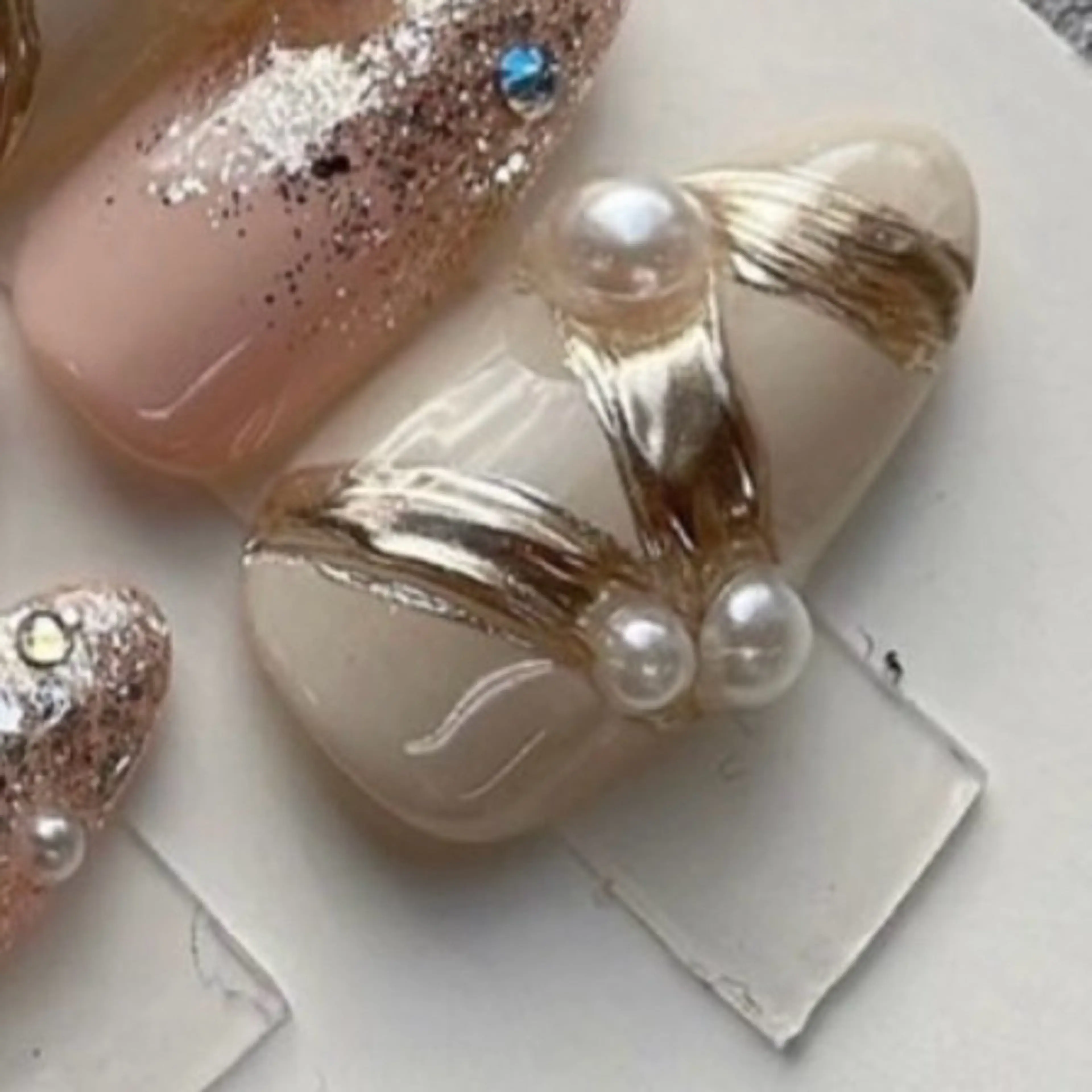 ネイル エルバイノリコ 岩崎のネイルデザイン