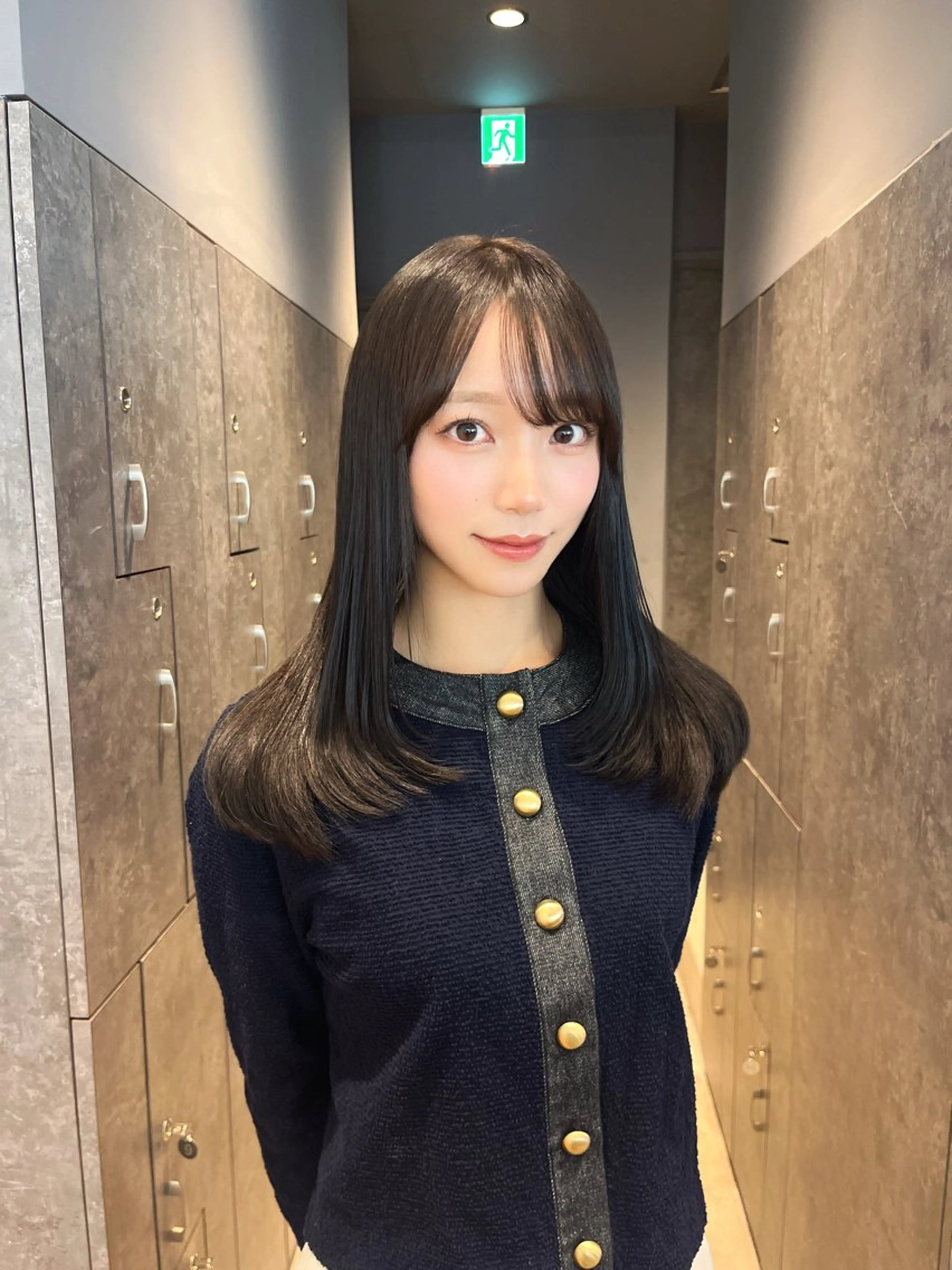 ロング 前嶋 愛友のヘアスタイル