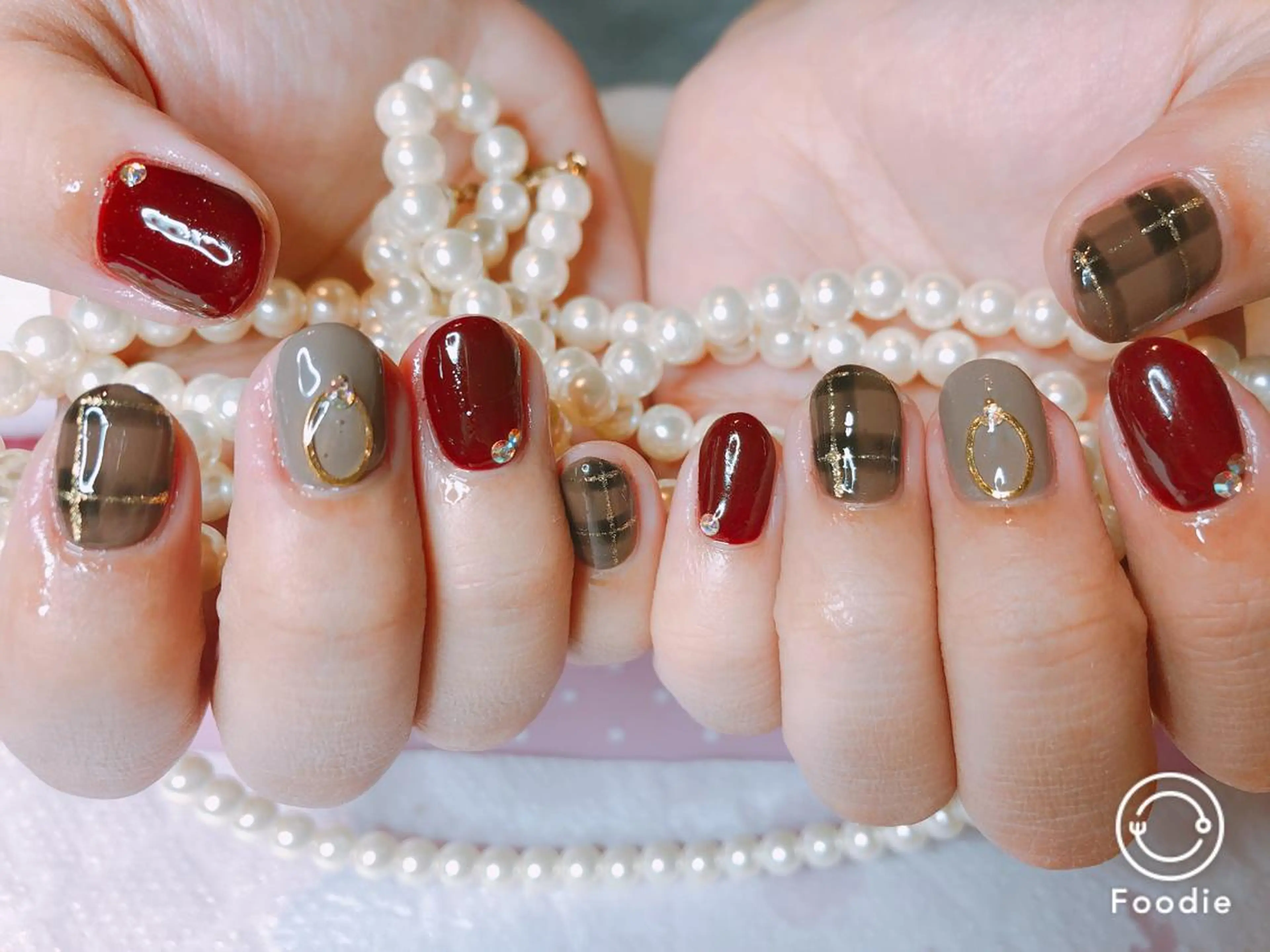 ミディアム ネイル ハンドネイル 長さ出し専門 nynaのネイルデザイン