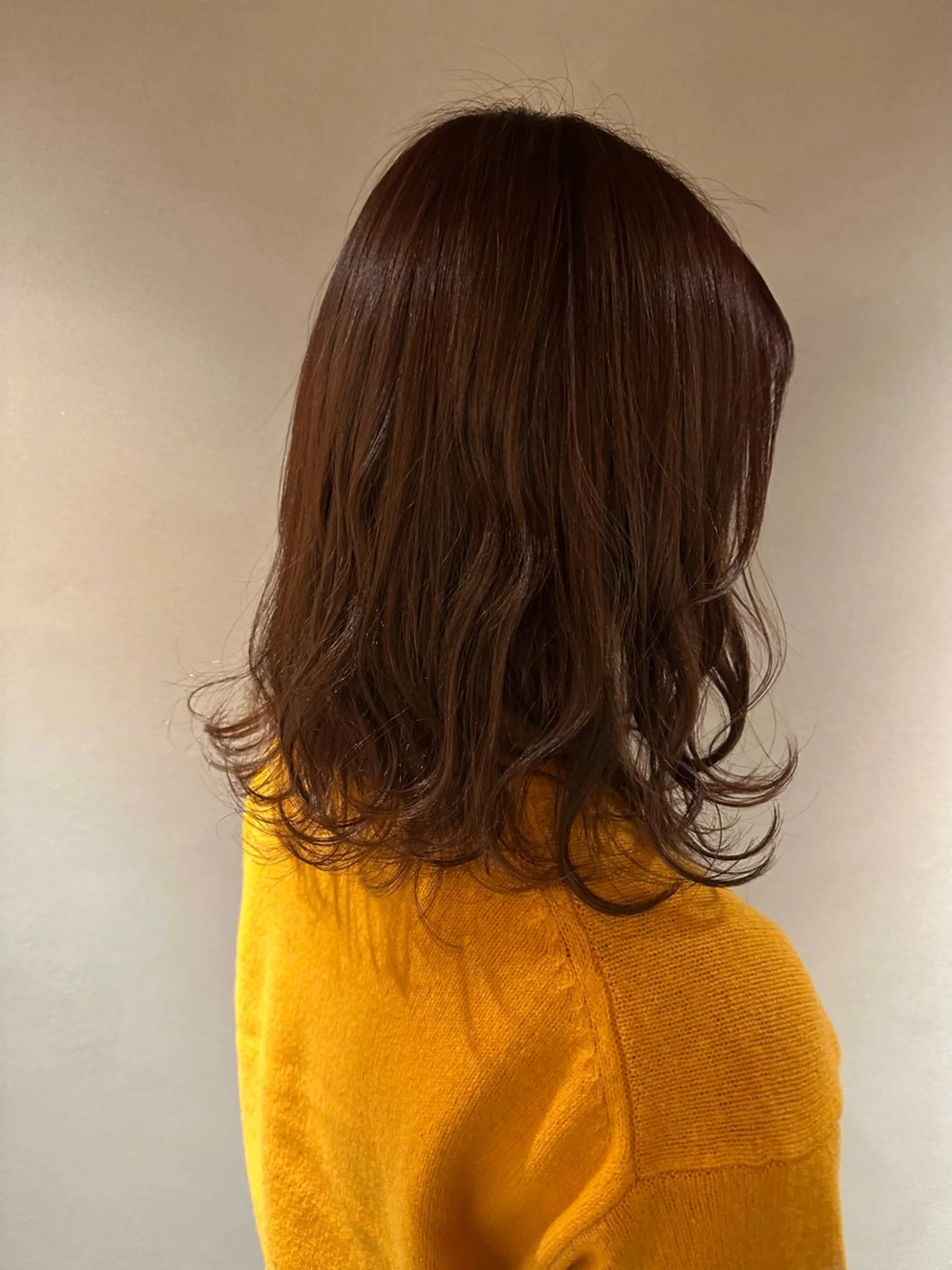 ミディアム カラー ブリーチ ブリーチなしカラー 室谷 ゆりあのヘアスタイル