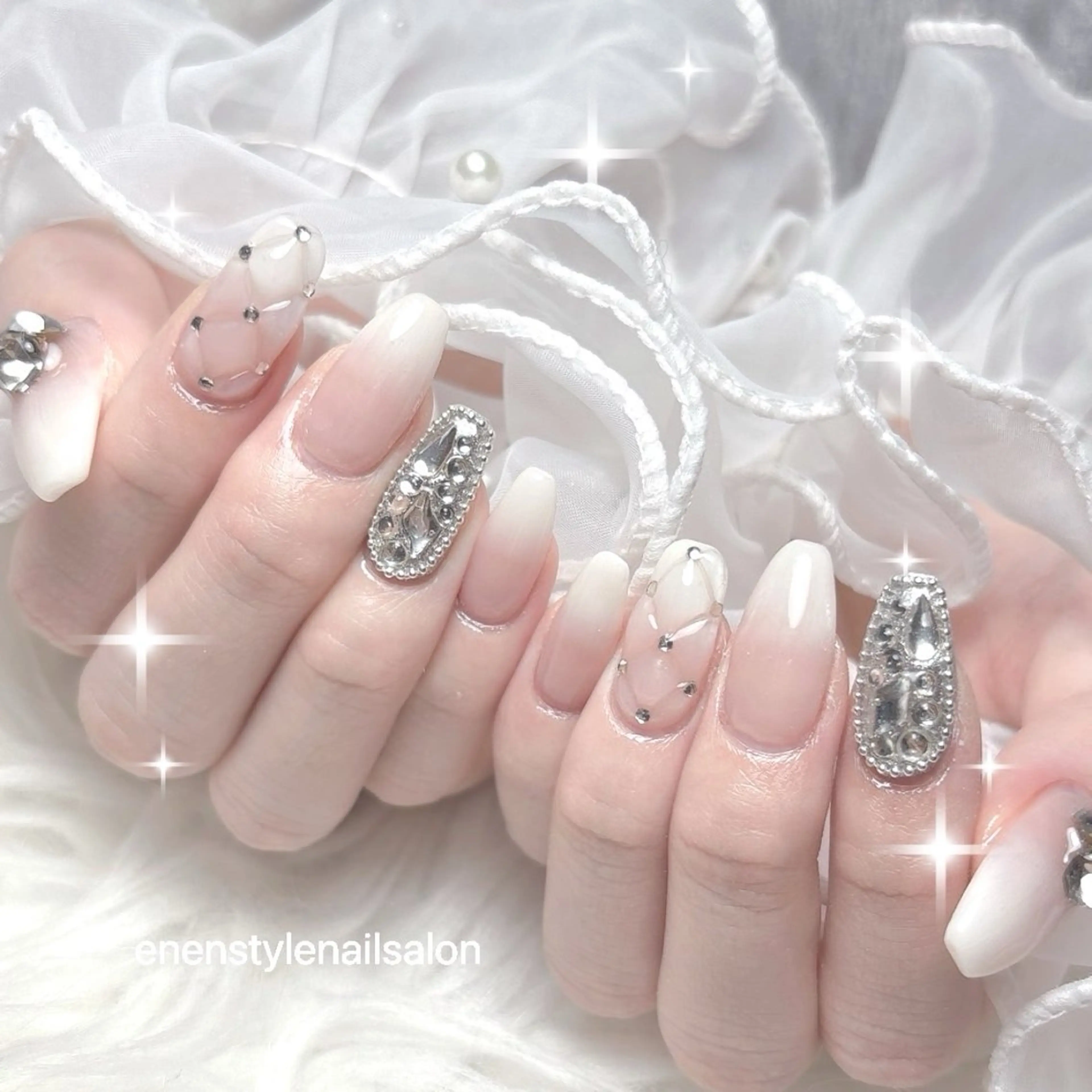 ネイル ハンドネイル 👑enen style👑のネイルデザイン