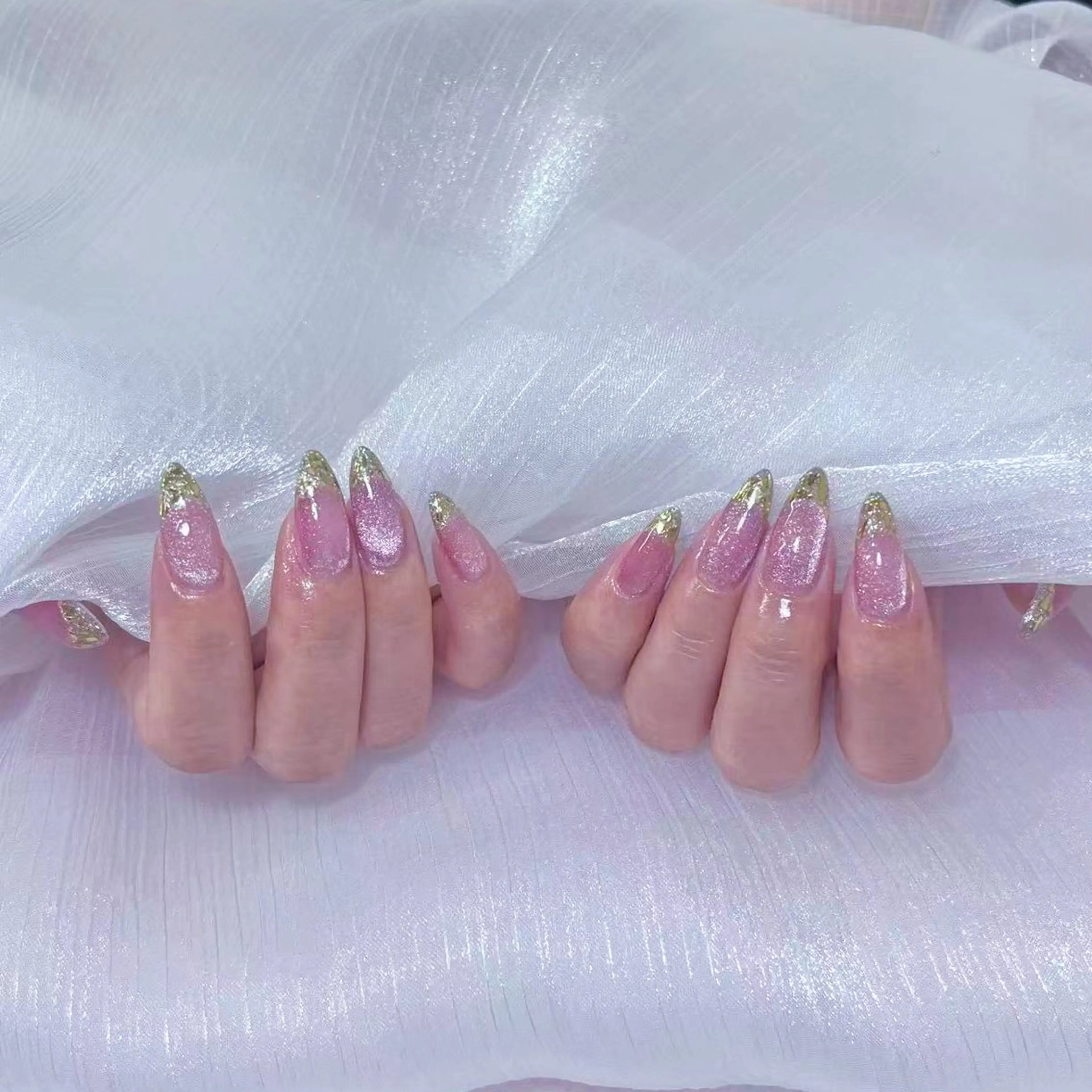 ネイル アートネイル オーロラネイル ガーリー キラキラネイル 韓国ネイル ハンドネイル DIAMOND Nail☁️のネイルデザイン