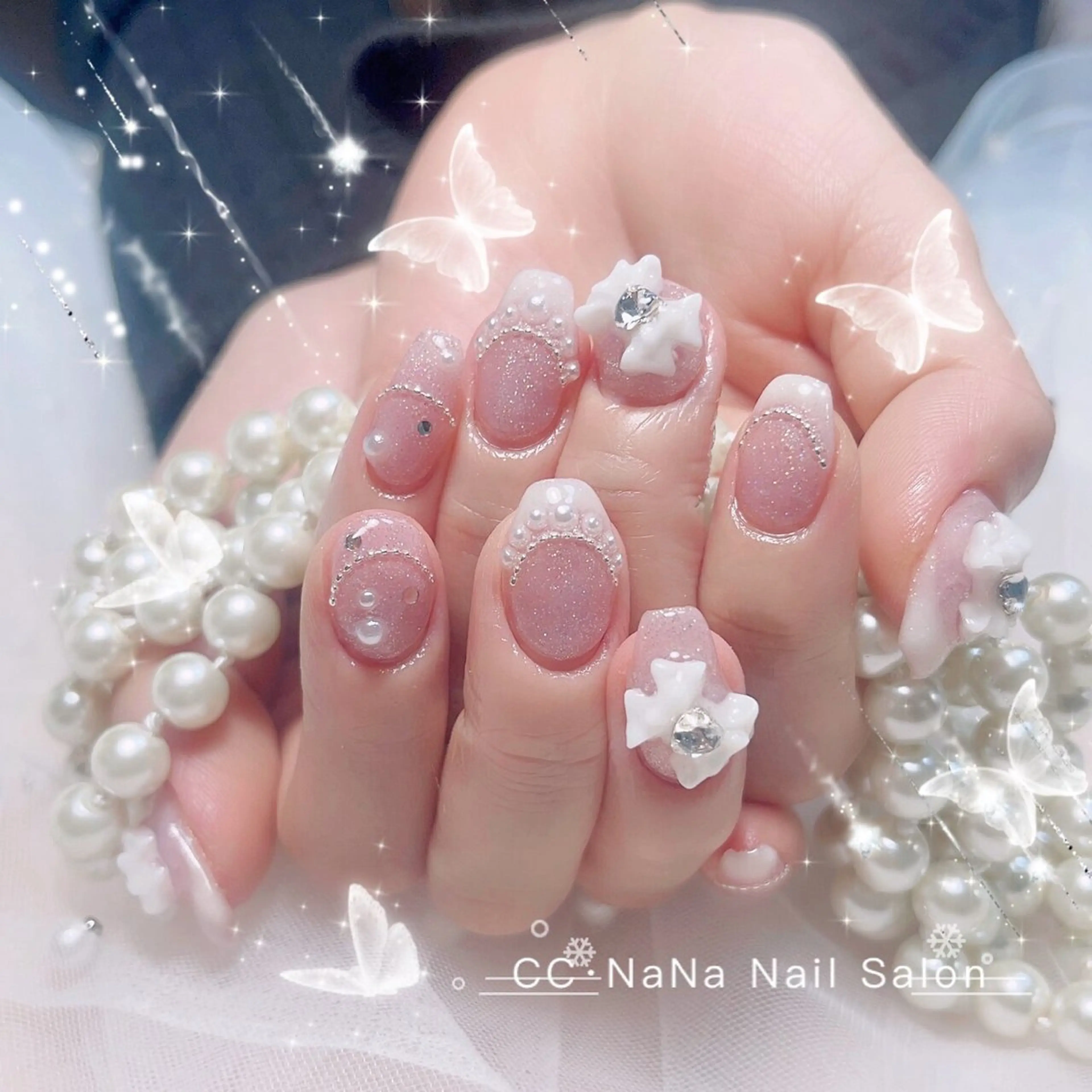 ネイル アートネイル チークネイル フラッシュネイル ジェルネイル グラデーション ハンドネイル 💎CC・NaNa 韓国風ネイル🌙Cのネイルデザイン