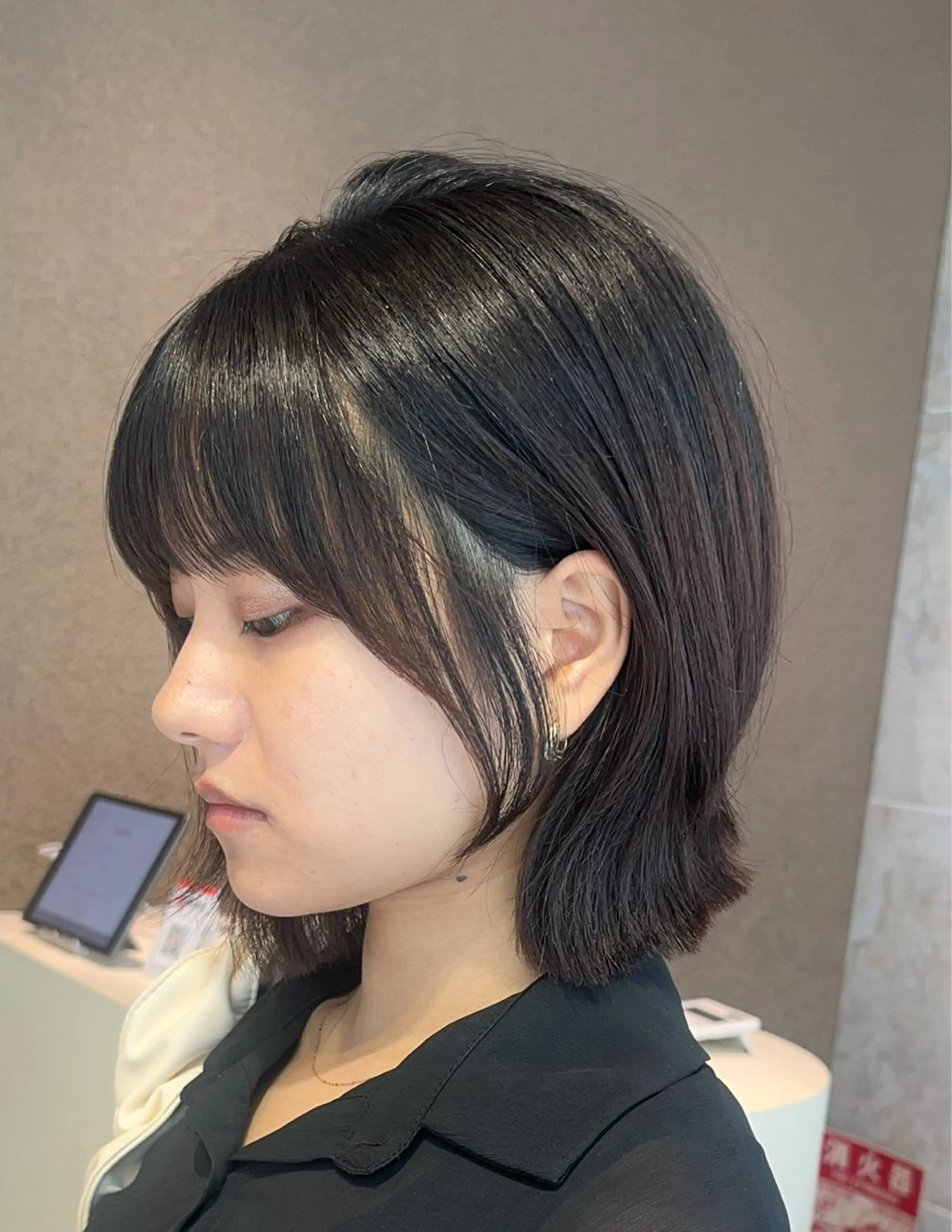 ショート くびれヘア YUKI🎀透明感 カラー/暗髪艶カラーのヘアスタイル