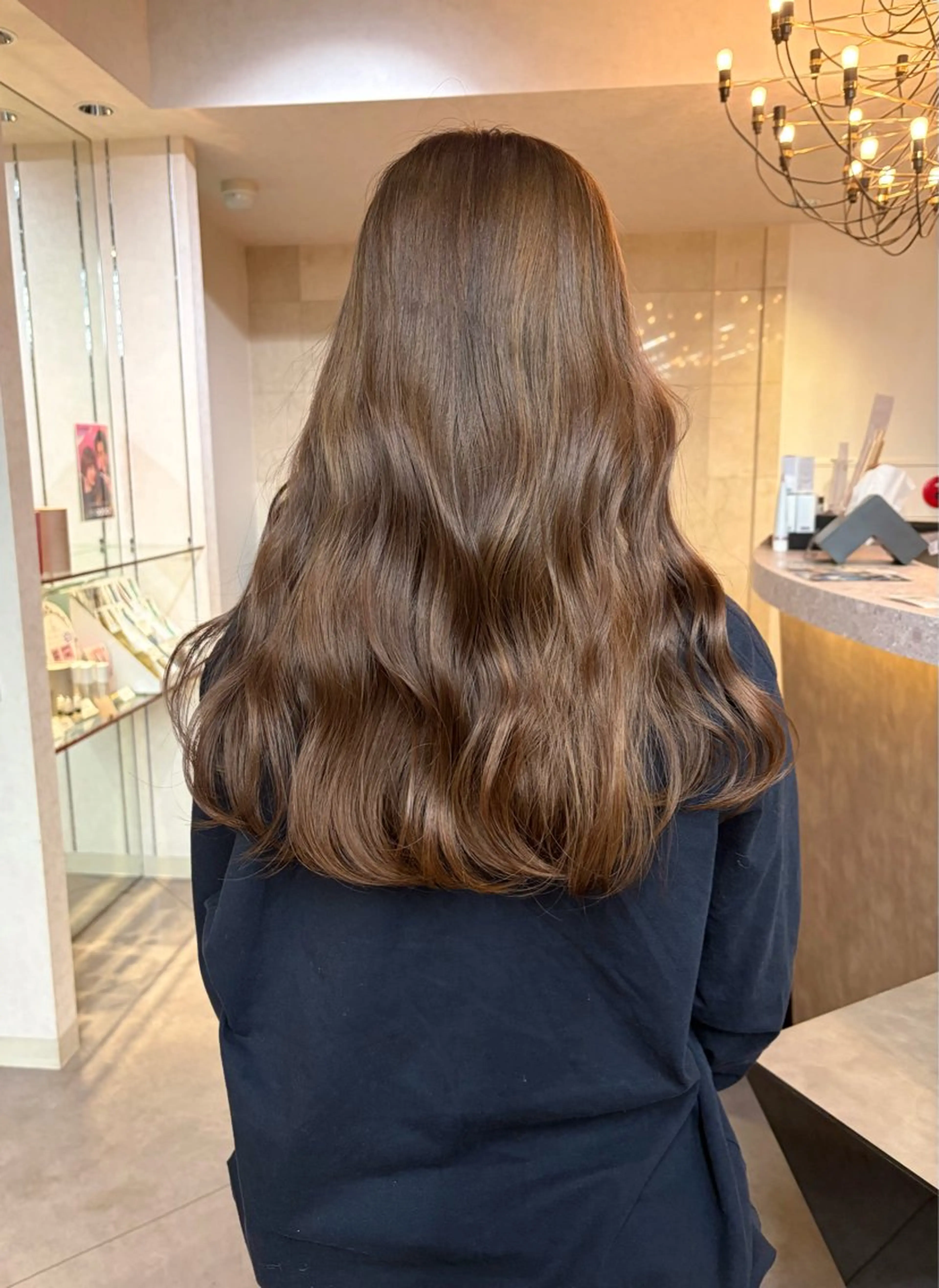 ロング カラー 藤原快斗/レイヤー /ウルフ/ハイトーンのヘアスタイル