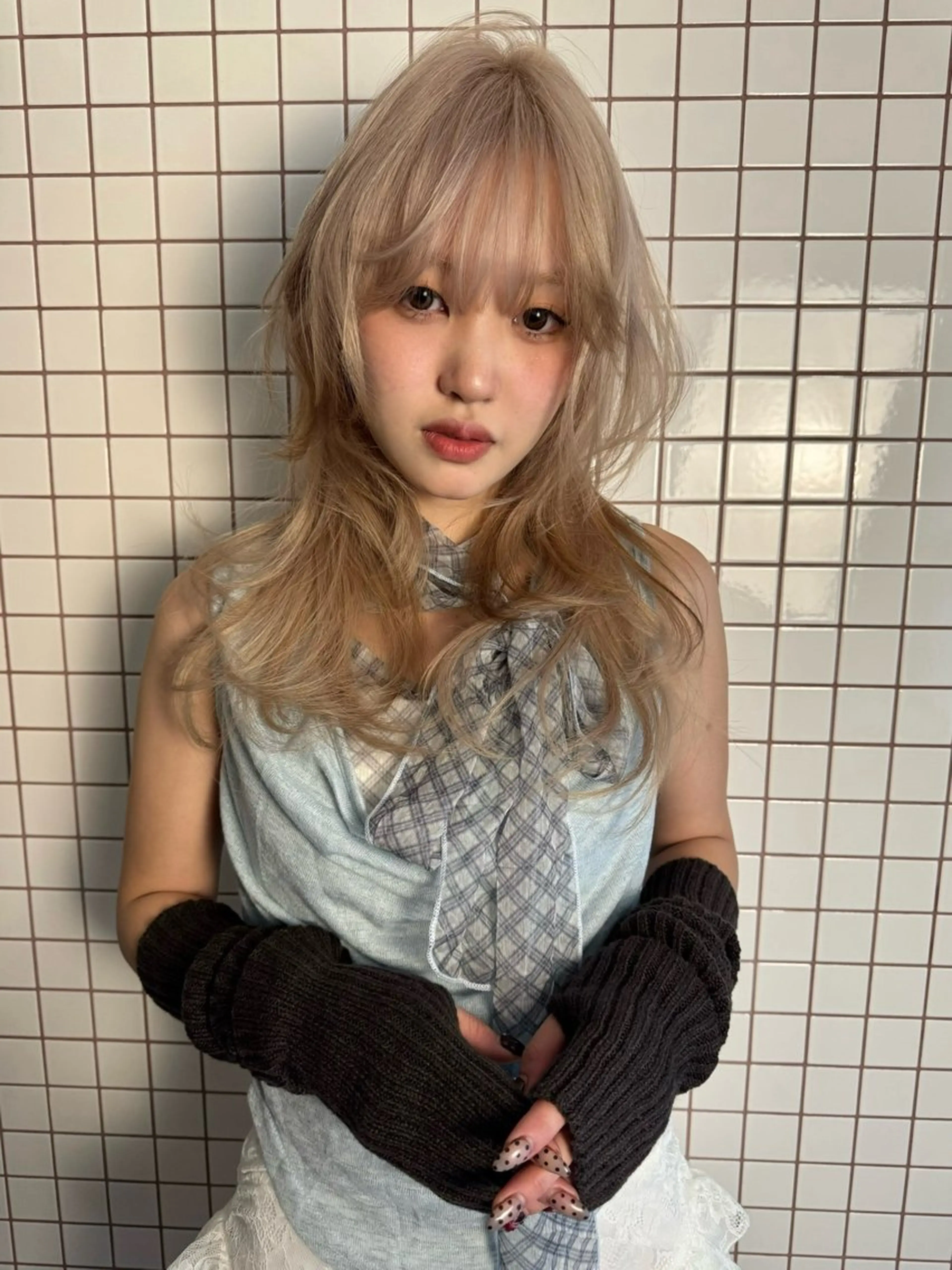 セミロング カラー ブリーチ ケアブリーチ ハイトーンカラー レイヤーカット ヘアカラー トリートメント 🩷ハイトーン透明感 レイヤー🩷ユリカのヘアスタイル