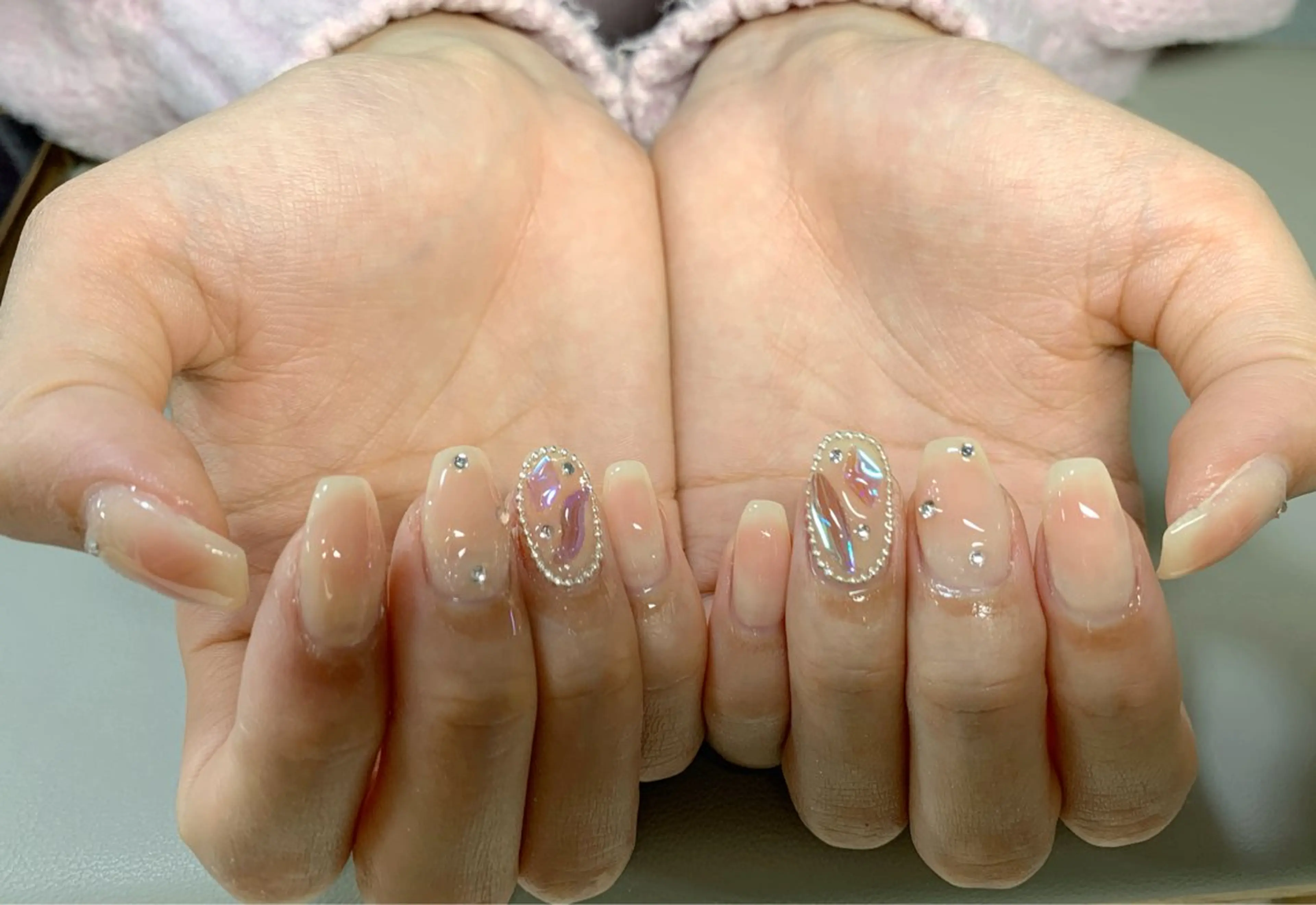 ネイル チークネイル ハンドネイル mira-cle大濱美容アカデミー所属・AI NAのネイルデザイン