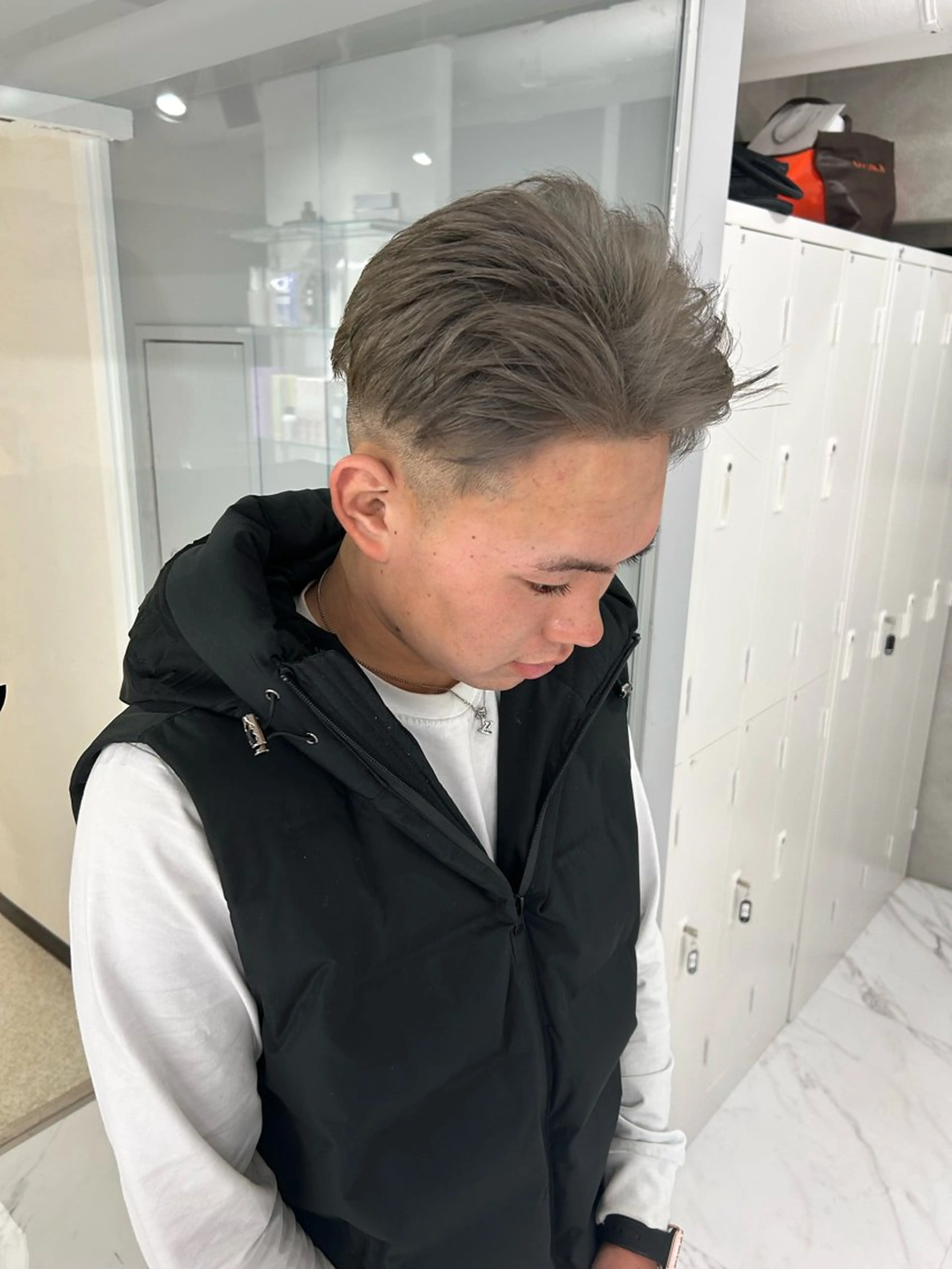 カラー ブリーチ シルバー カット ヘアカラー トリートメント shizuna/天神 /メンズ/ボブのヘアスタイル