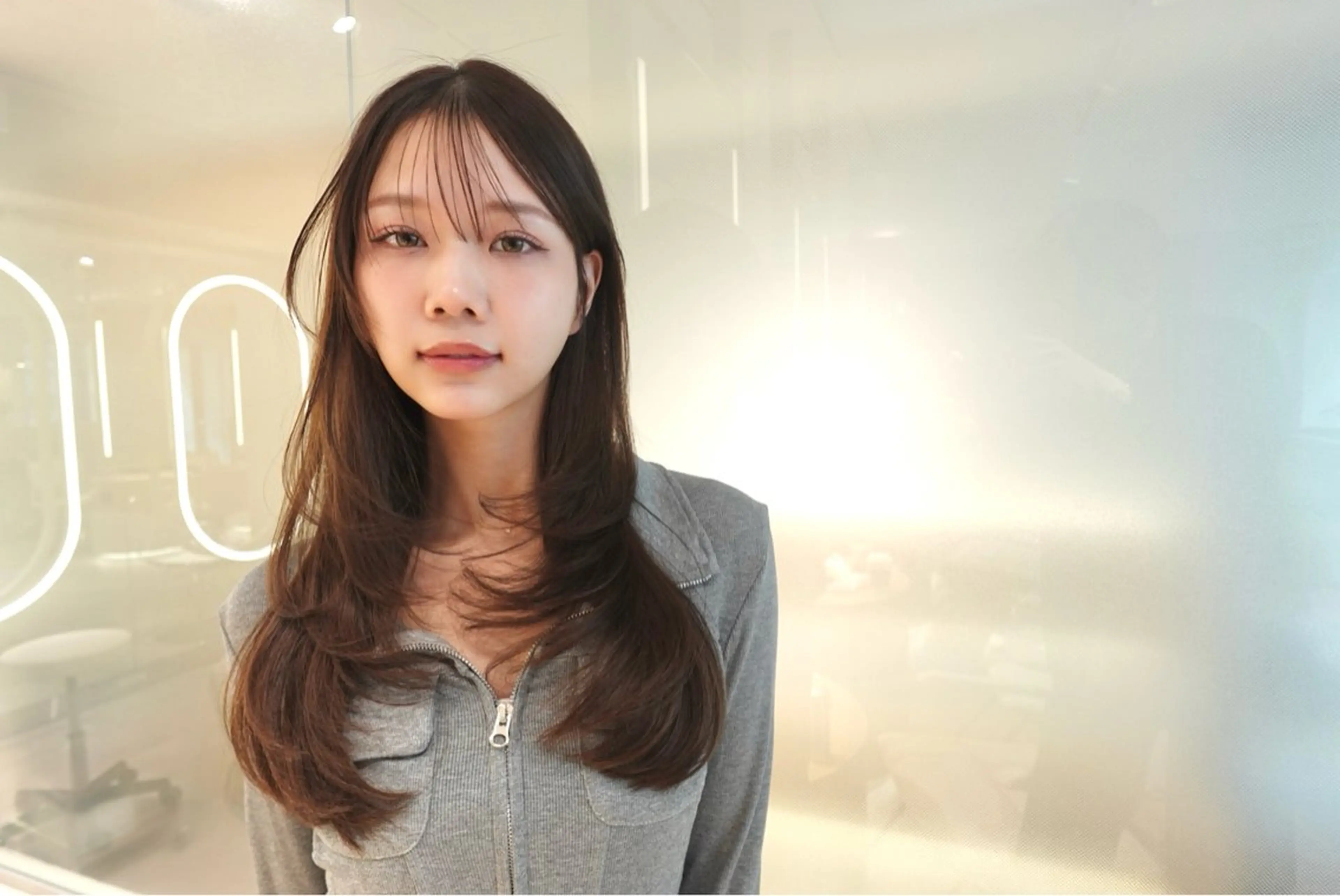 ロング 大嶋 伸吾のヘアスタイル