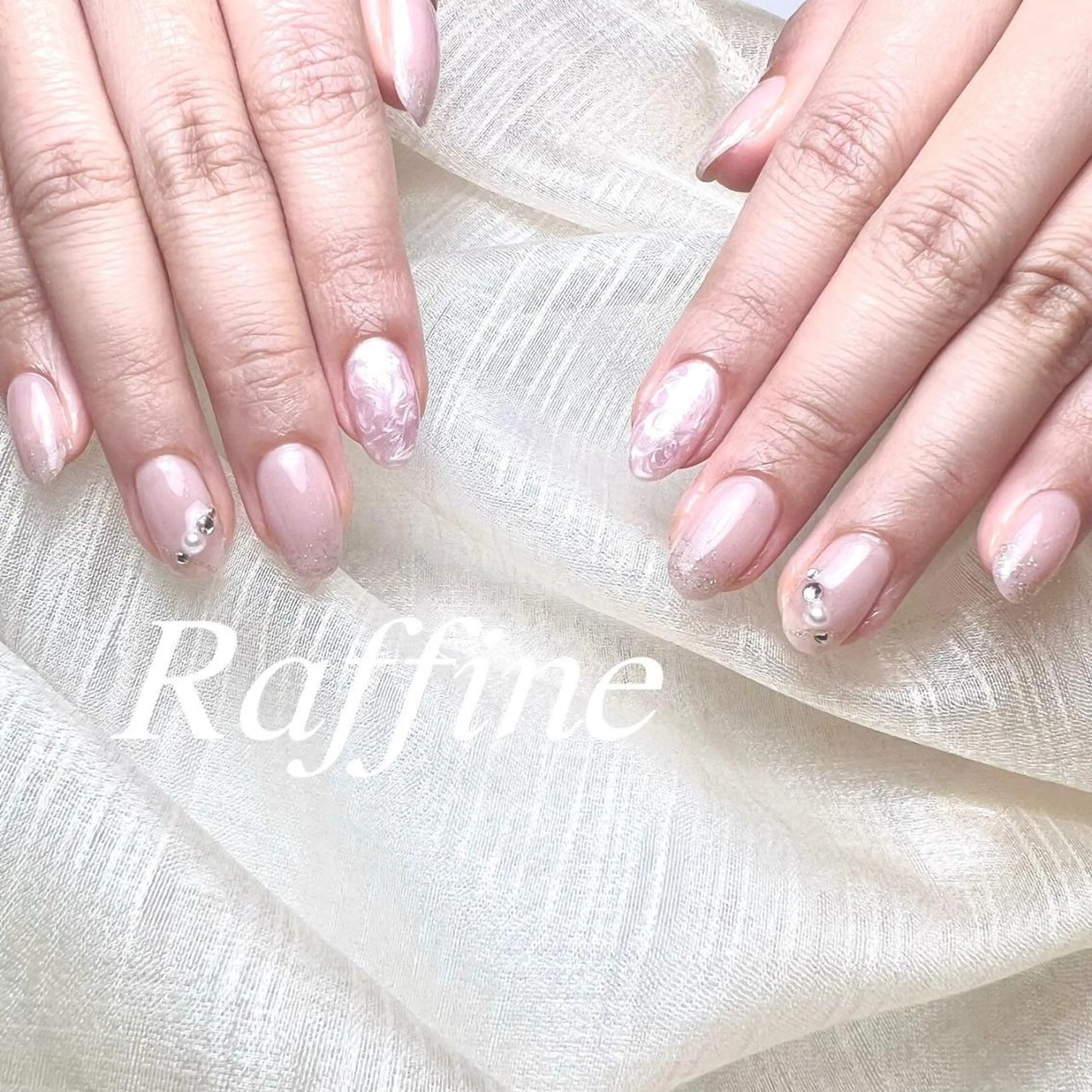 ネイル RAFFINE haru🦋🩵のネイルデザイン