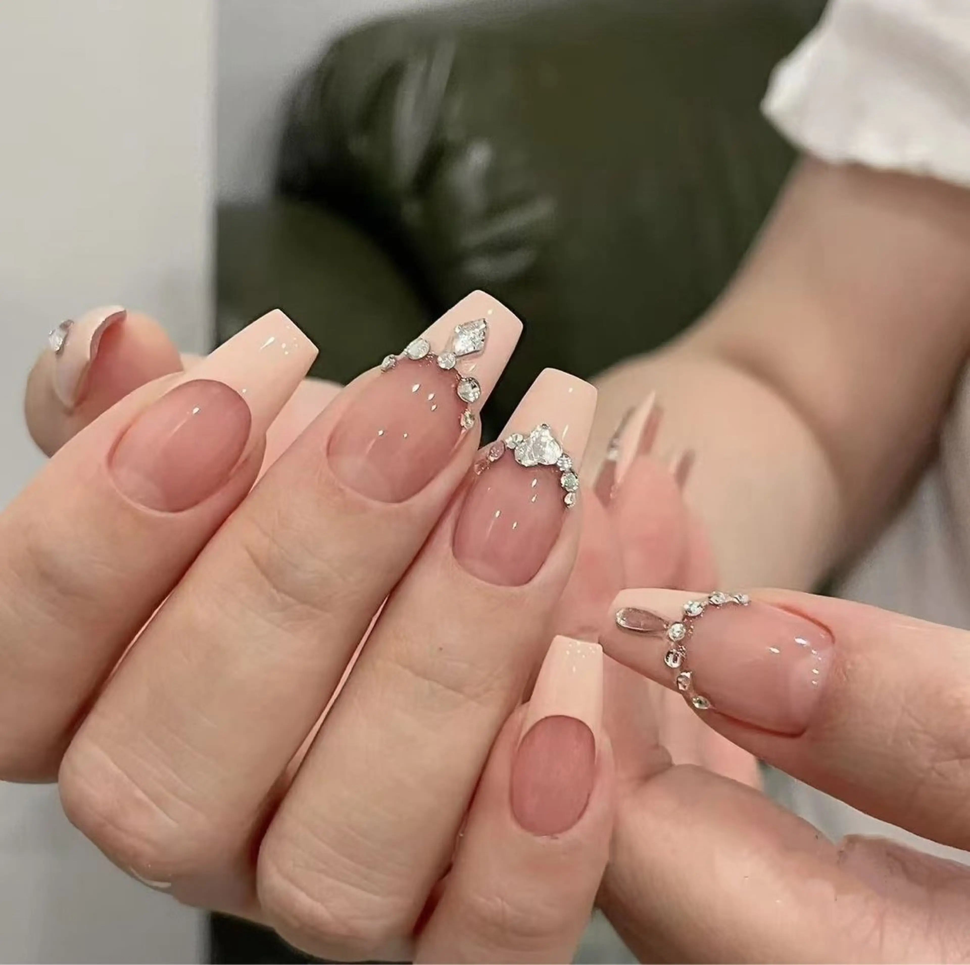 ネイル フラワーネイル フレンチネイル ジェルネイル ガラスフレンチ ハート ハンドネイル BabyYouMi ねねのネイルデザイン