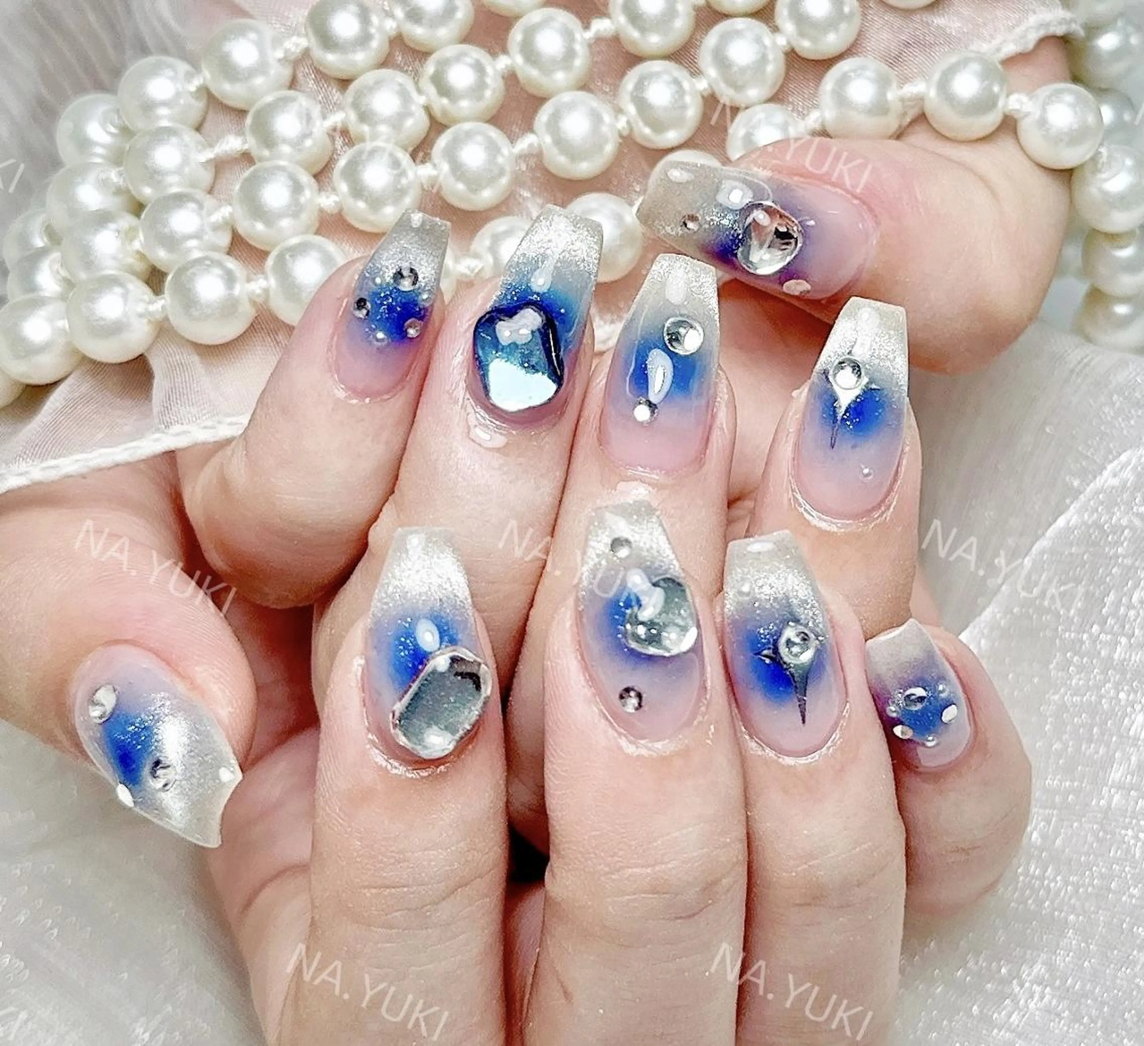 ネイル 🌷 Mooning 🌷のネイルデザイン