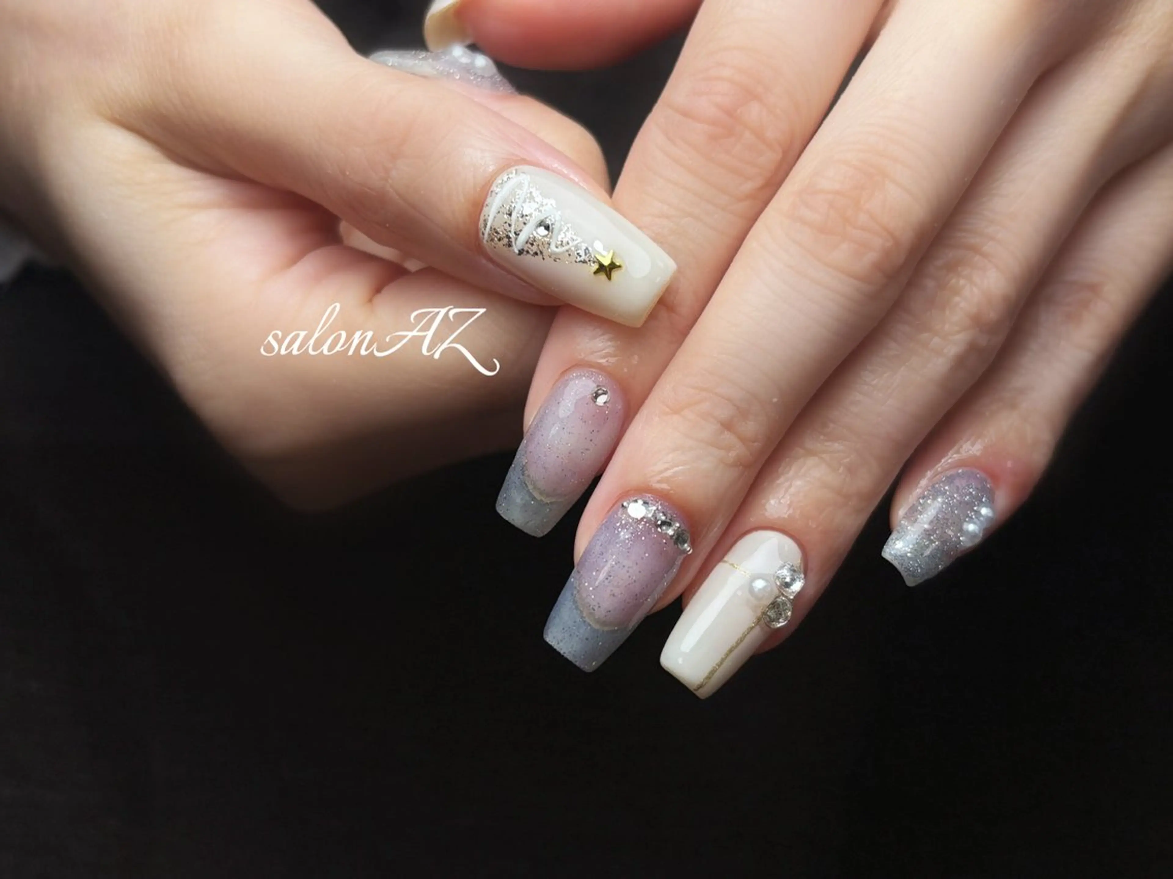 ネイル アートネイル 長さ出し フットネイル フレンチネイル ジェルネイル ハンドネイル salon AZのネイルデザイン