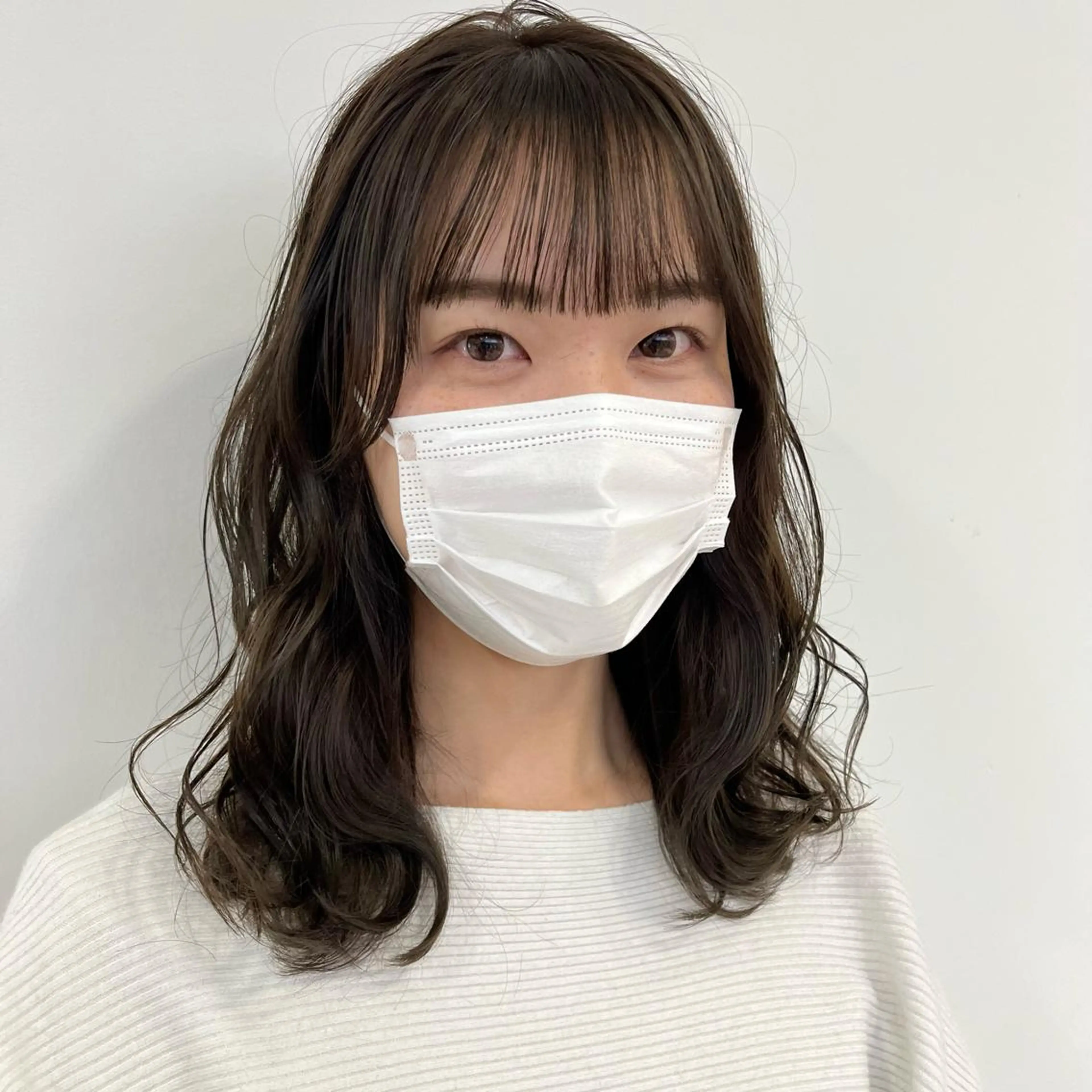 ミディアム カラー グレージュ SOYON 🤍CHIZU🤍.のヘアスタイル