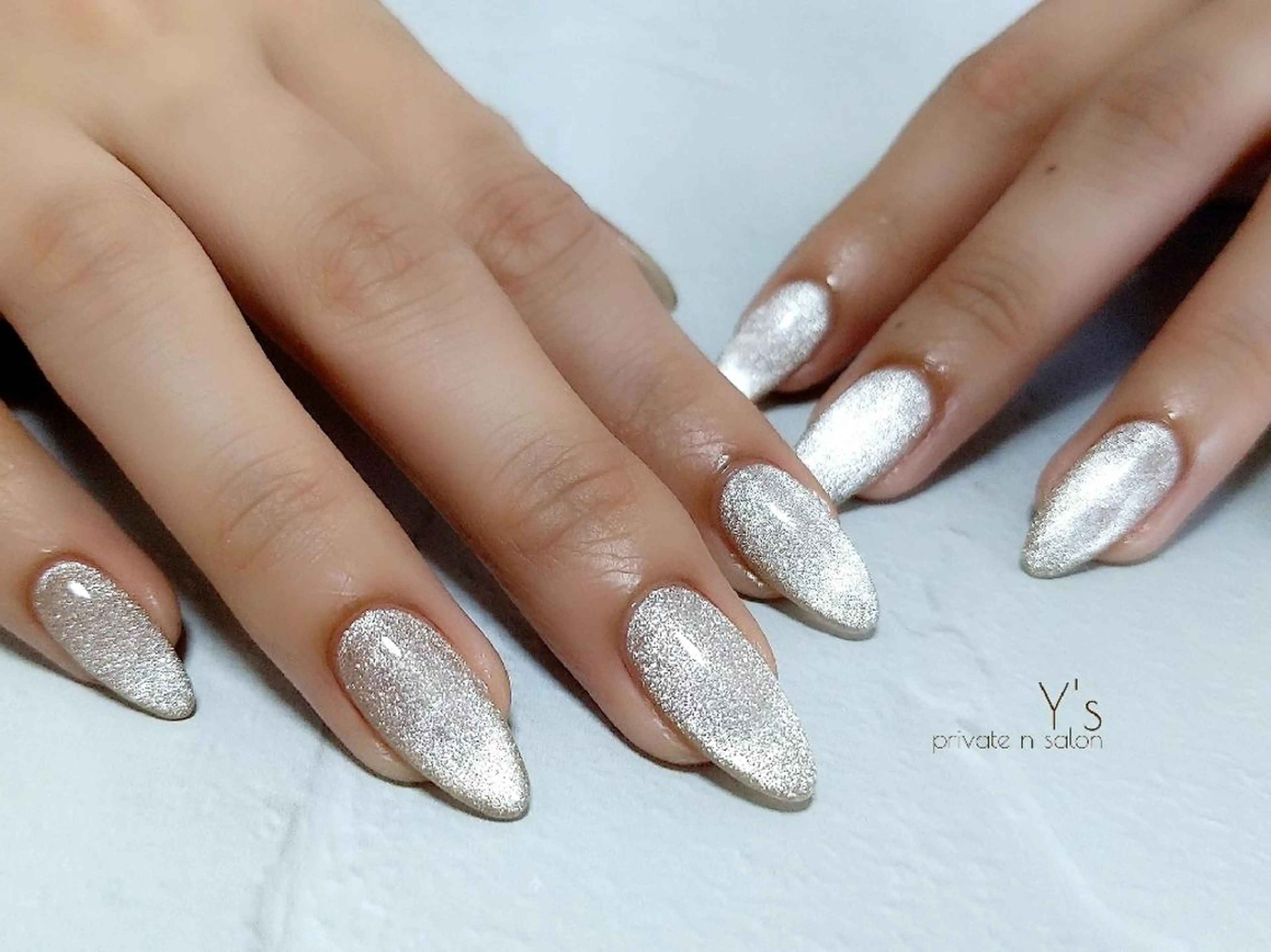 ネイル 長さ出し ハンドネイル YUMI NAGAI  のネイルデザイン